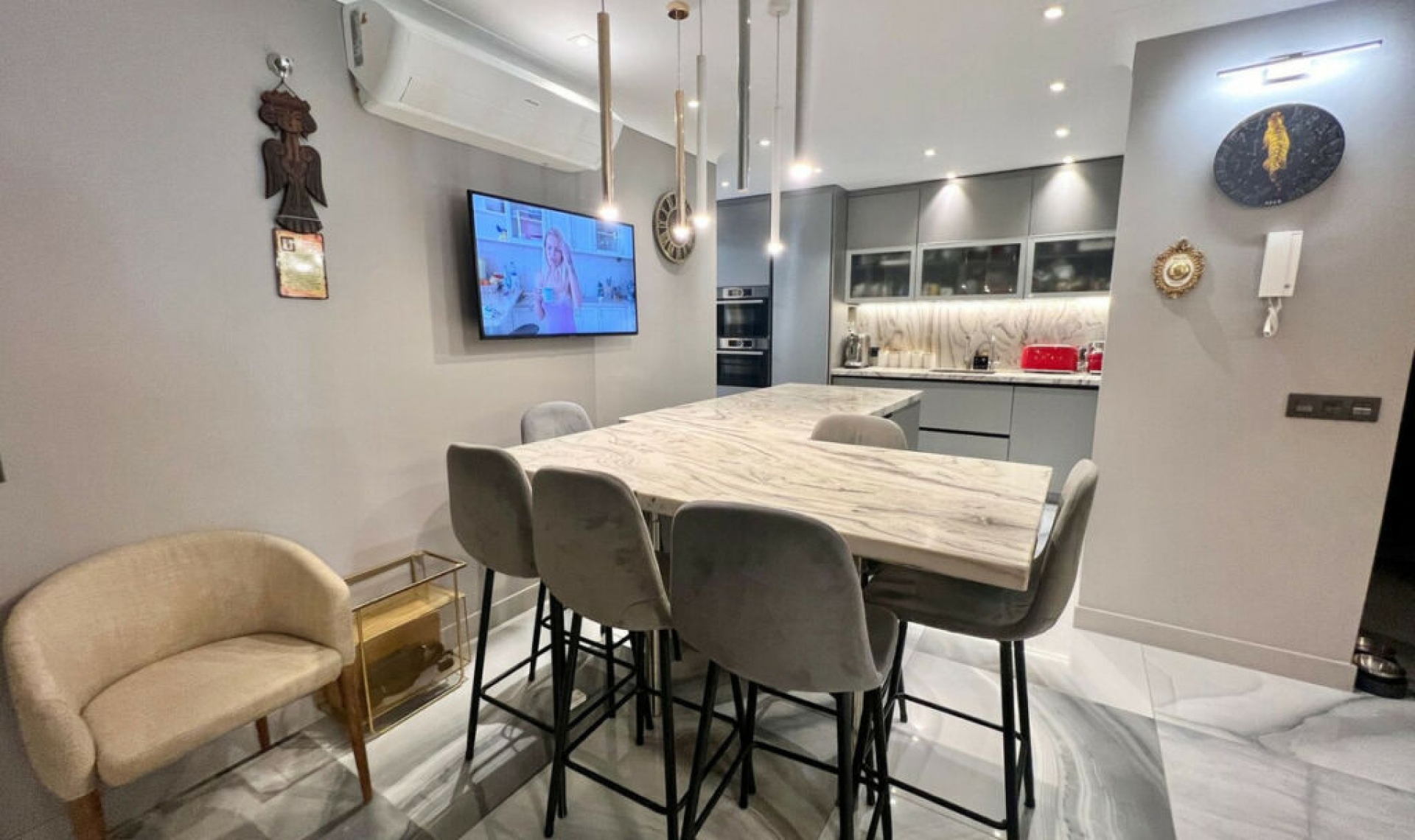 Resale - Apartment -
San Pedro de Alcántara