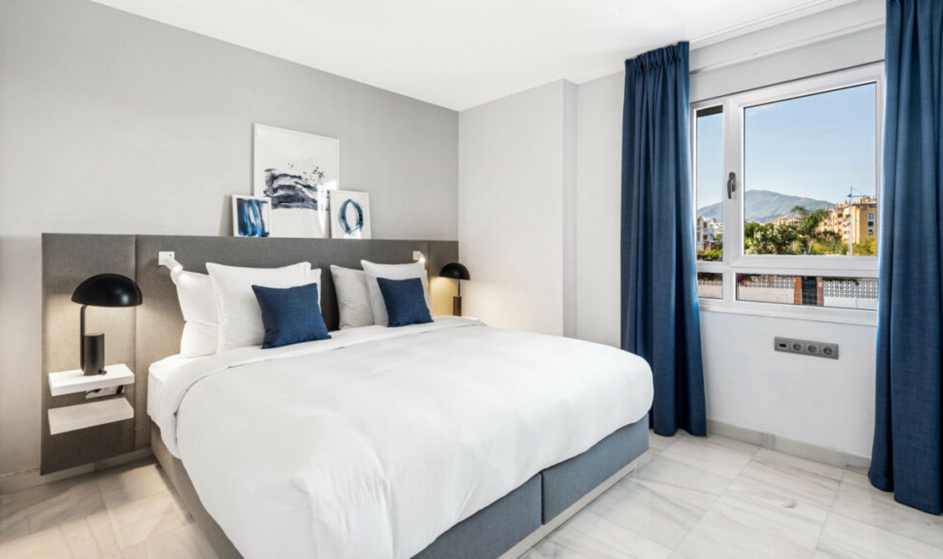 Resale - Apartment -
San Pedro de Alcántara