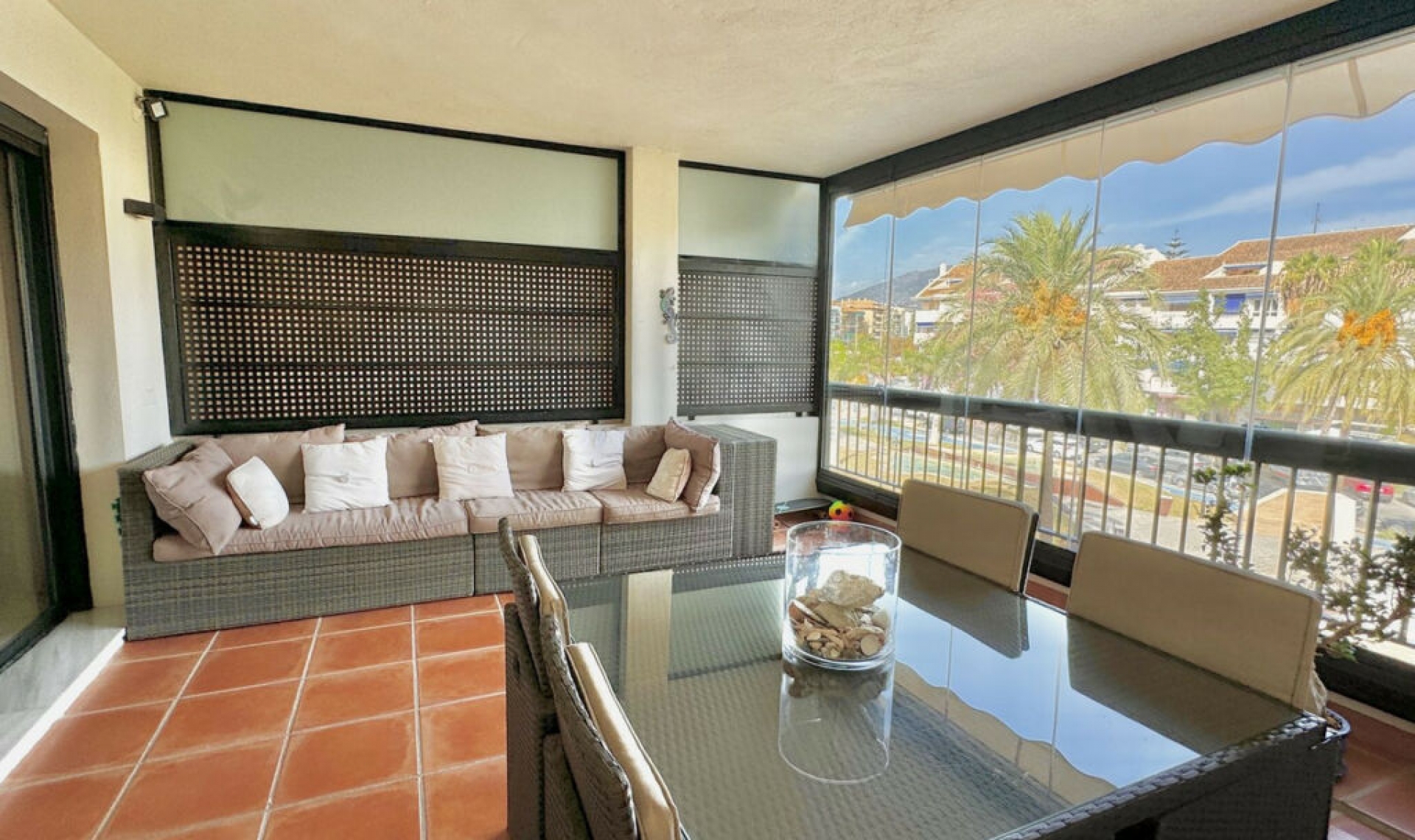 Resale - Apartment -
San Pedro de Alcántara