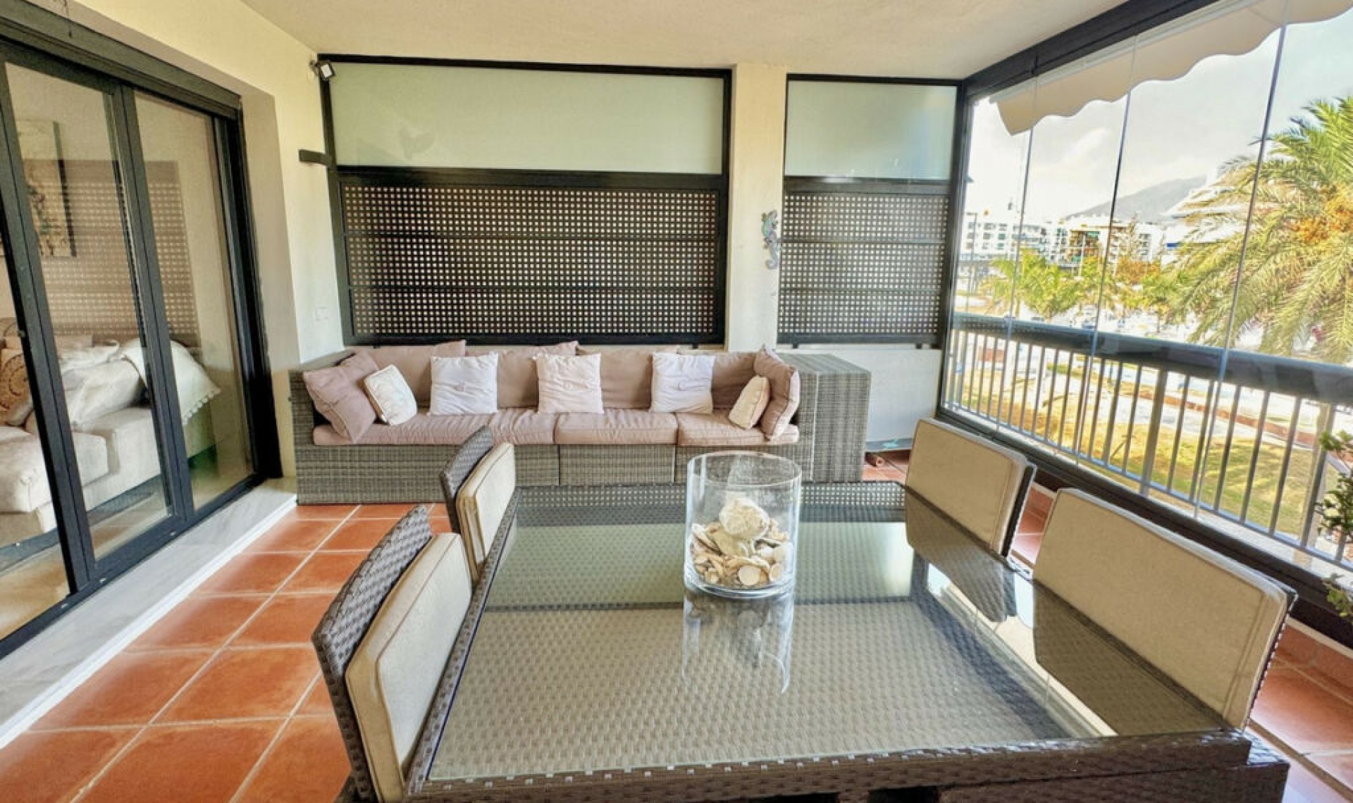 Resale - Apartment -
San Pedro de Alcántara