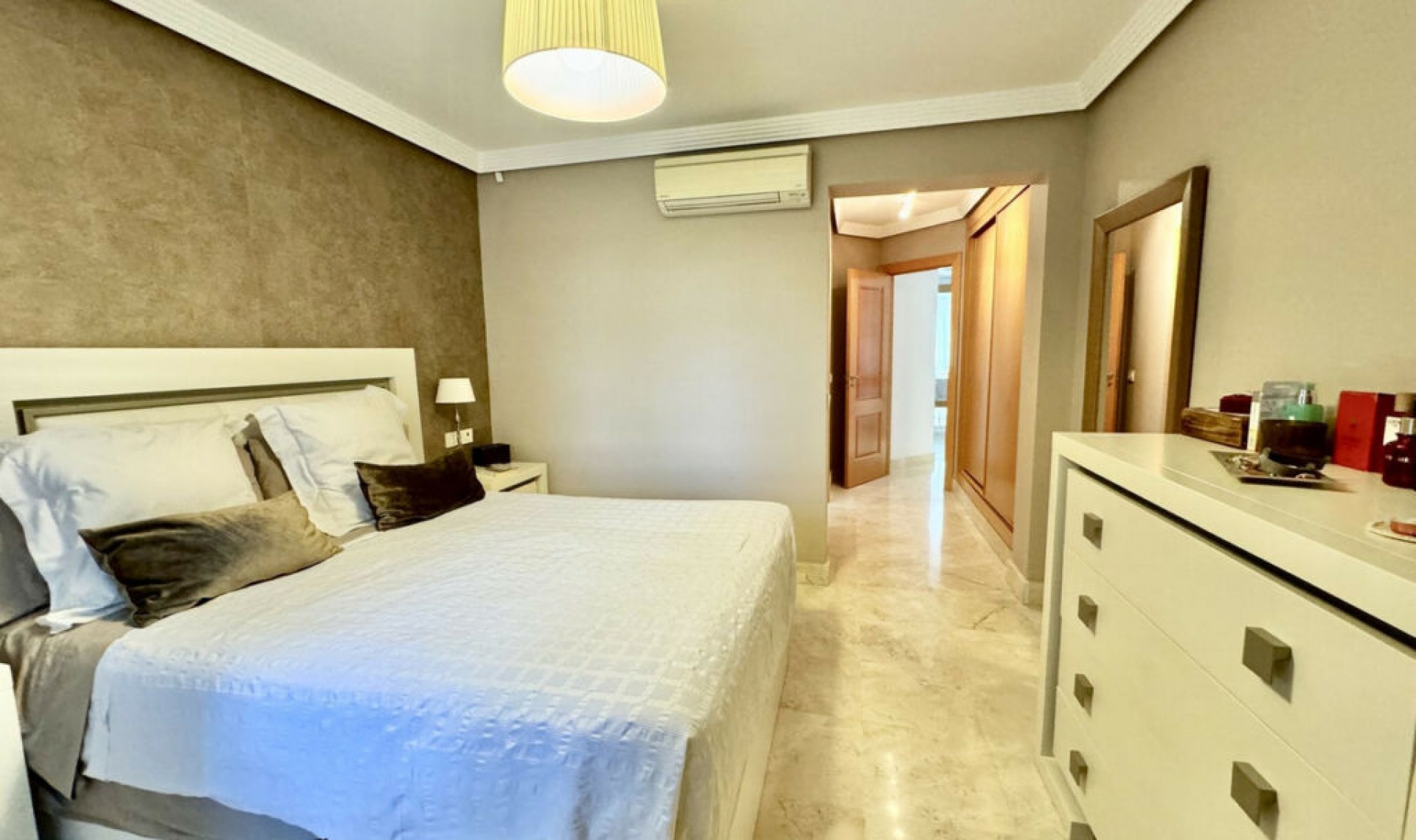 Resale - Apartment -
San Pedro de Alcántara