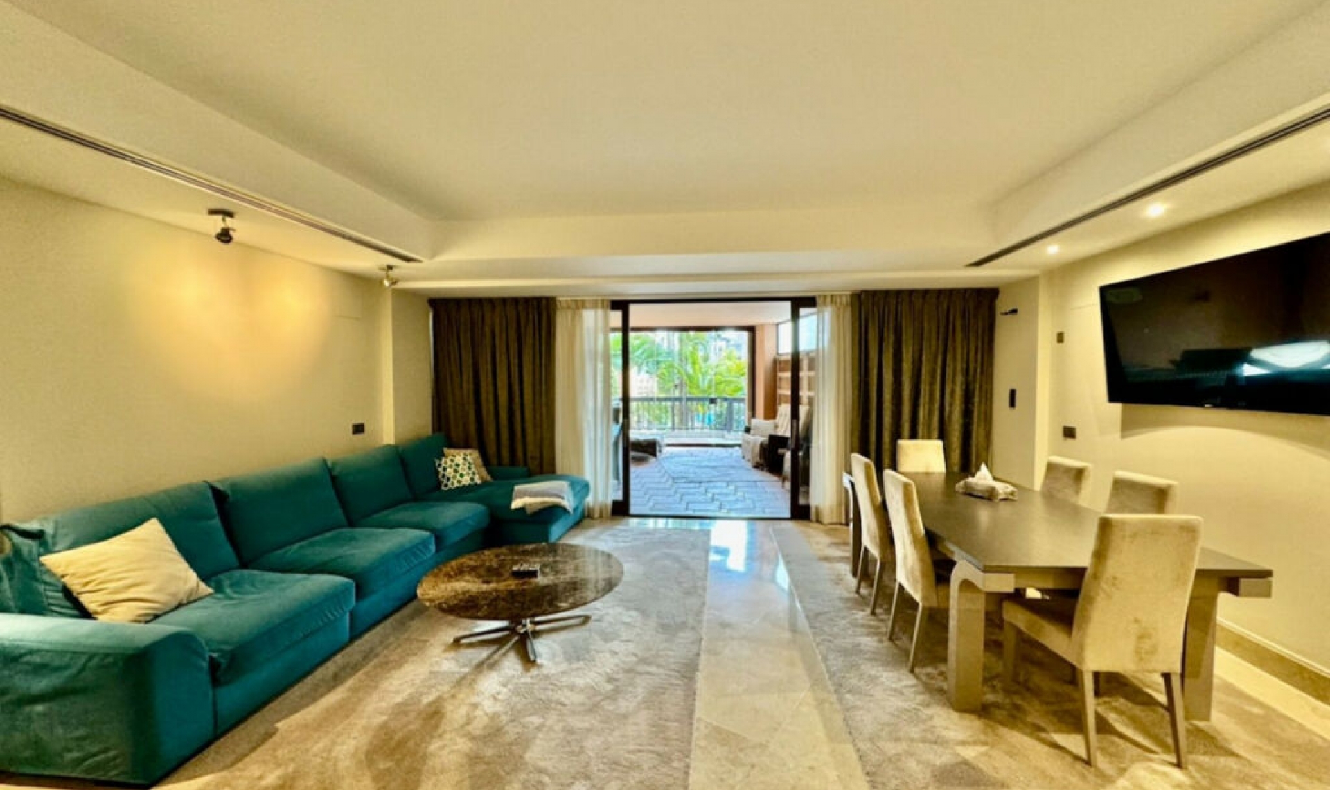 Resale - Apartment -
San Pedro de Alcántara