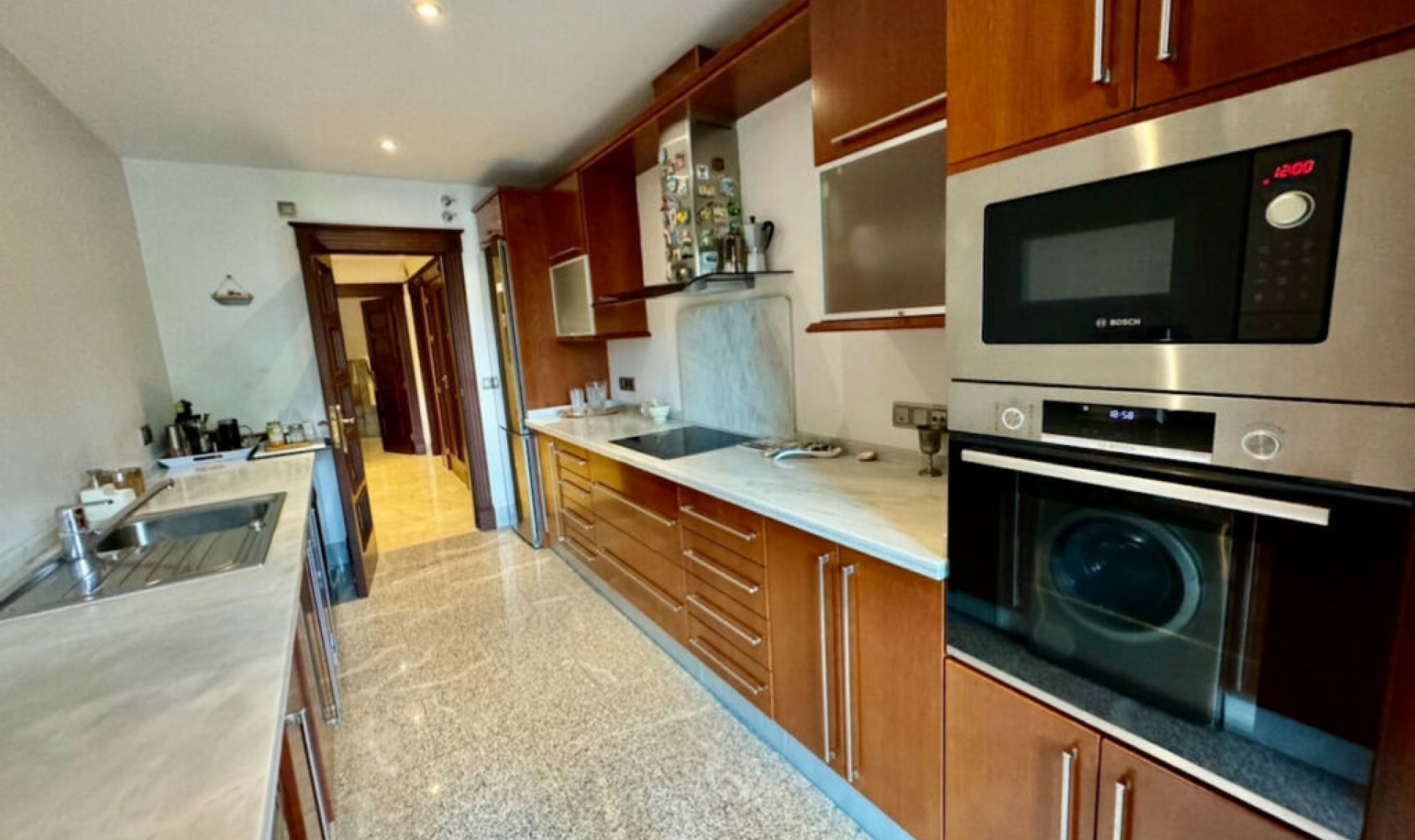 Resale - Apartment -
San Pedro de Alcántara