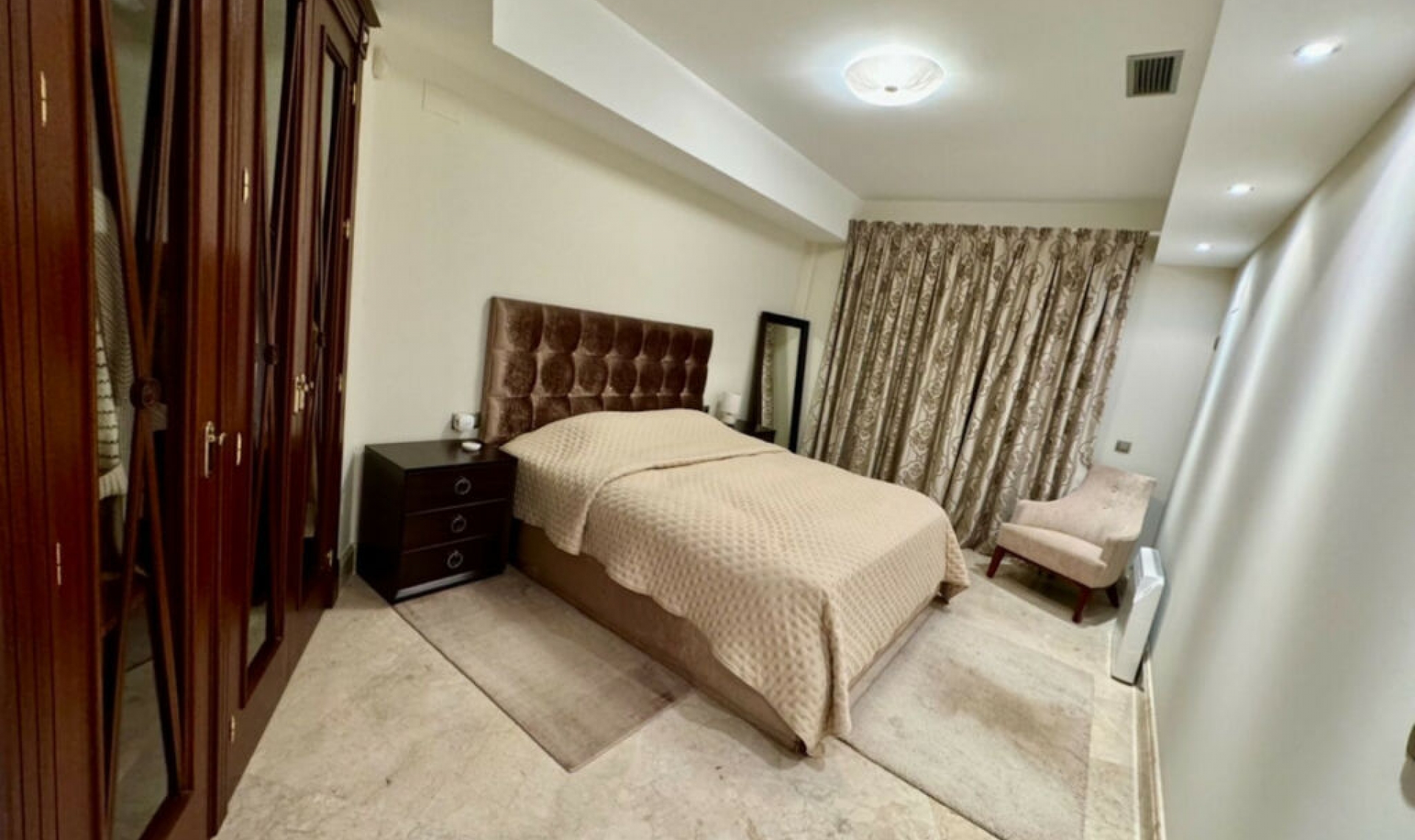 Resale - Apartment -
San Pedro de Alcántara