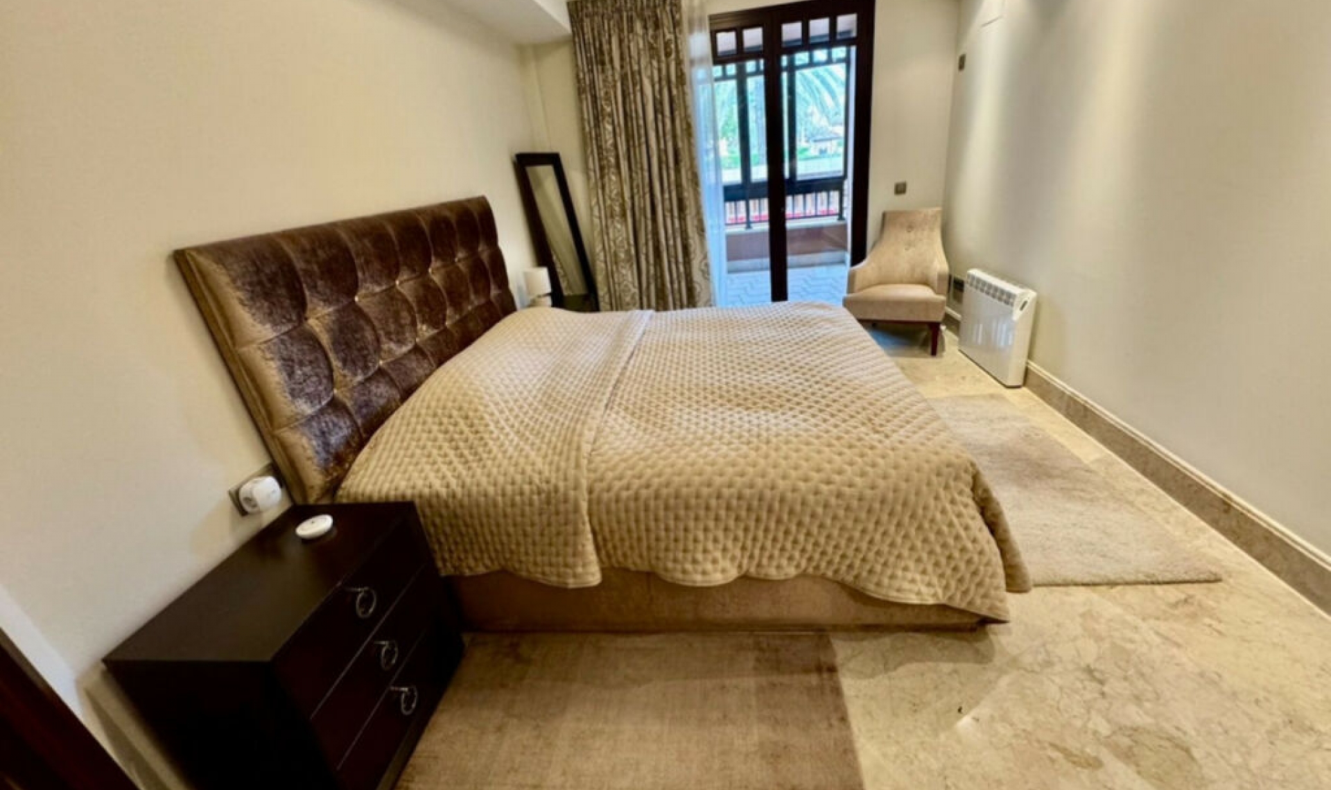 Resale - Apartment -
San Pedro de Alcántara