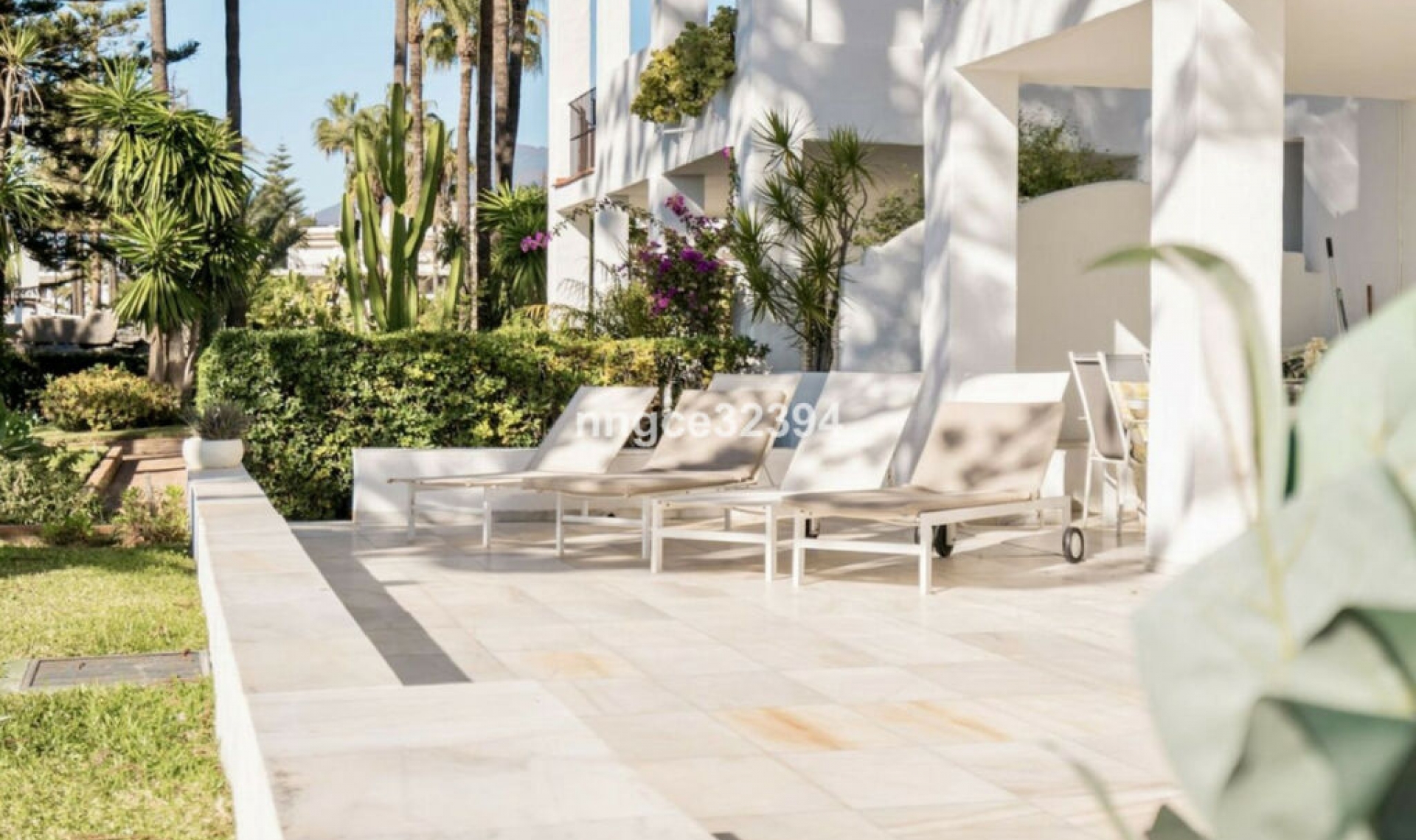 Resale - Apartment -
San Pedro de Alcántara