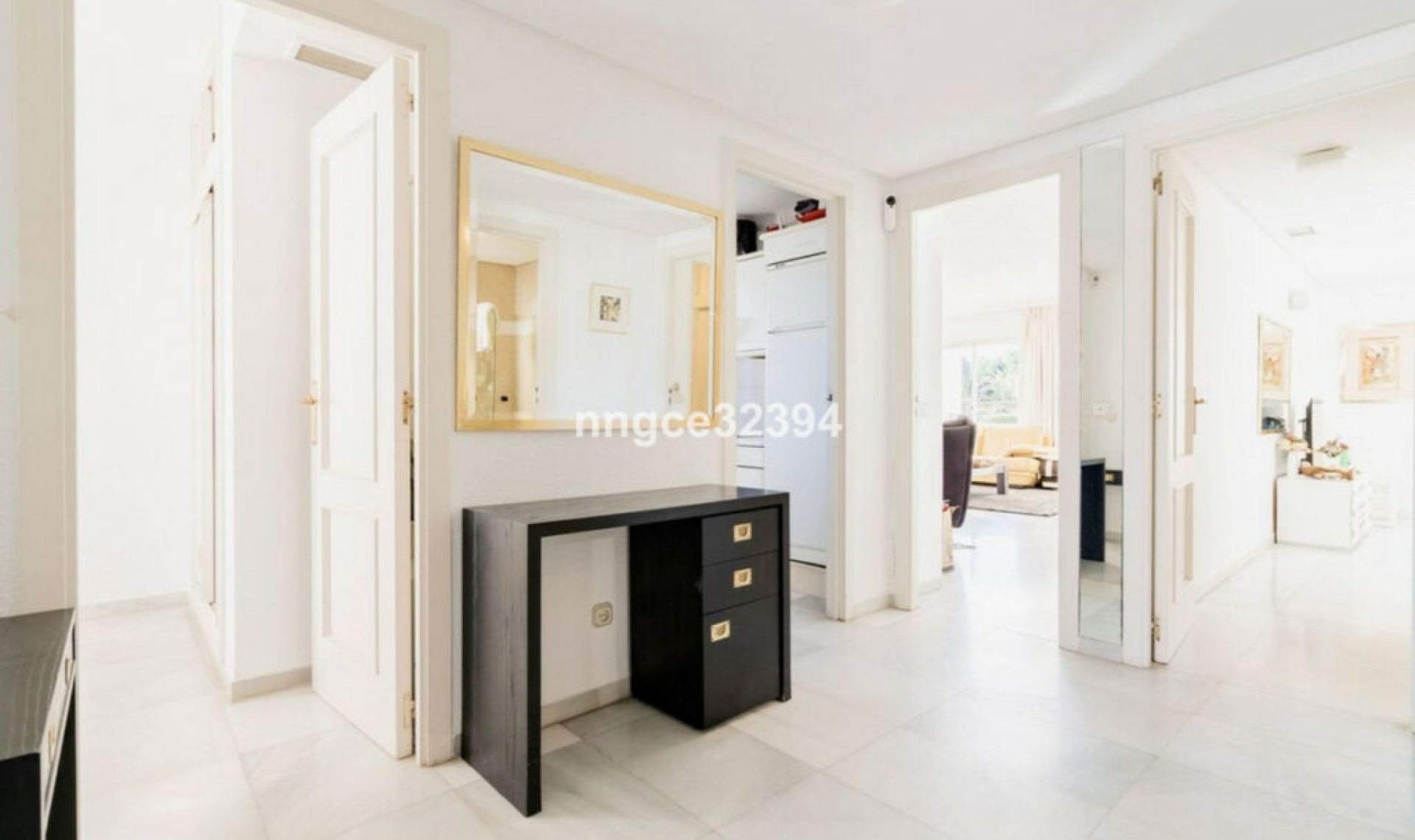 Resale - Apartment -
San Pedro de Alcántara