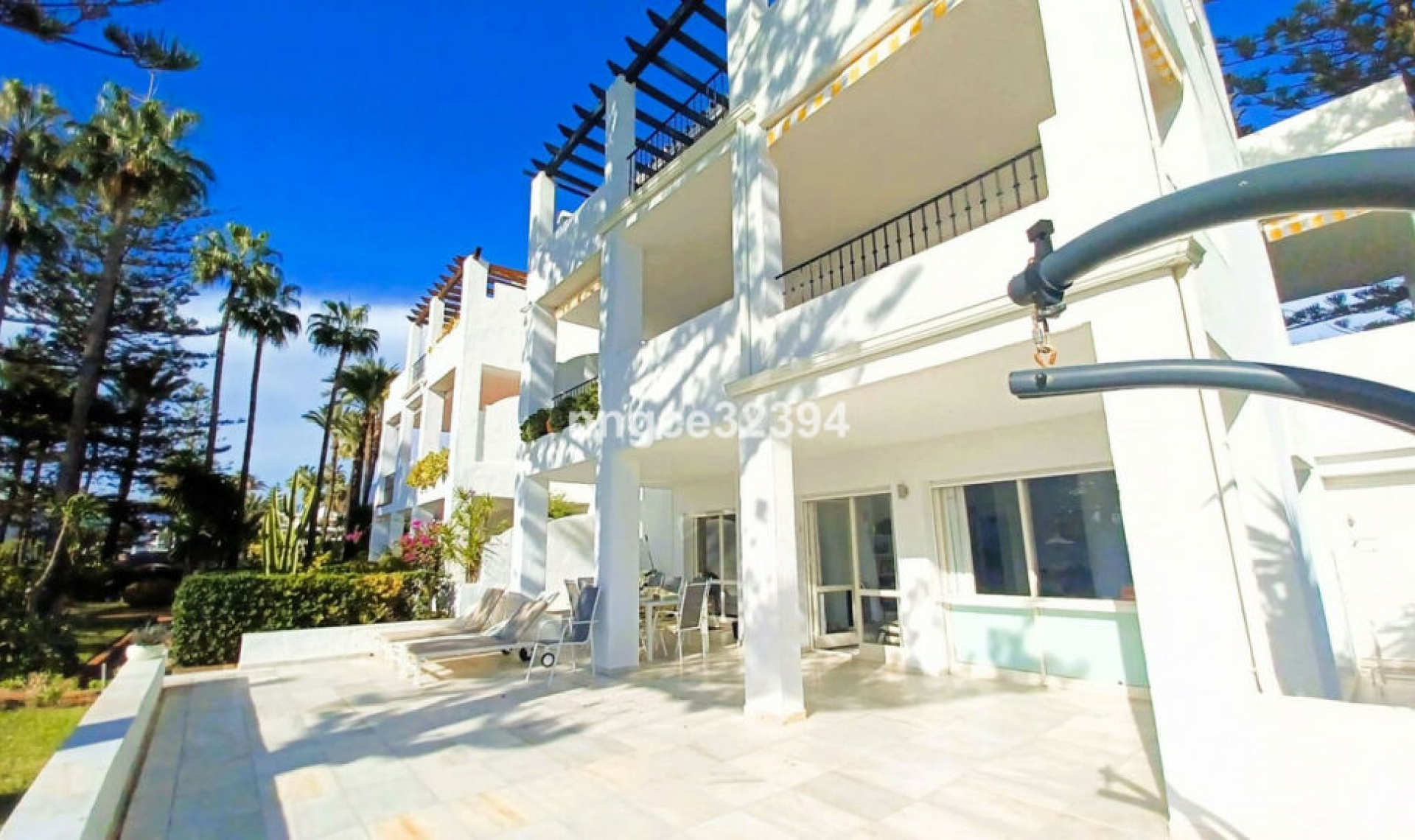Resale - Apartment -
San Pedro de Alcántara
