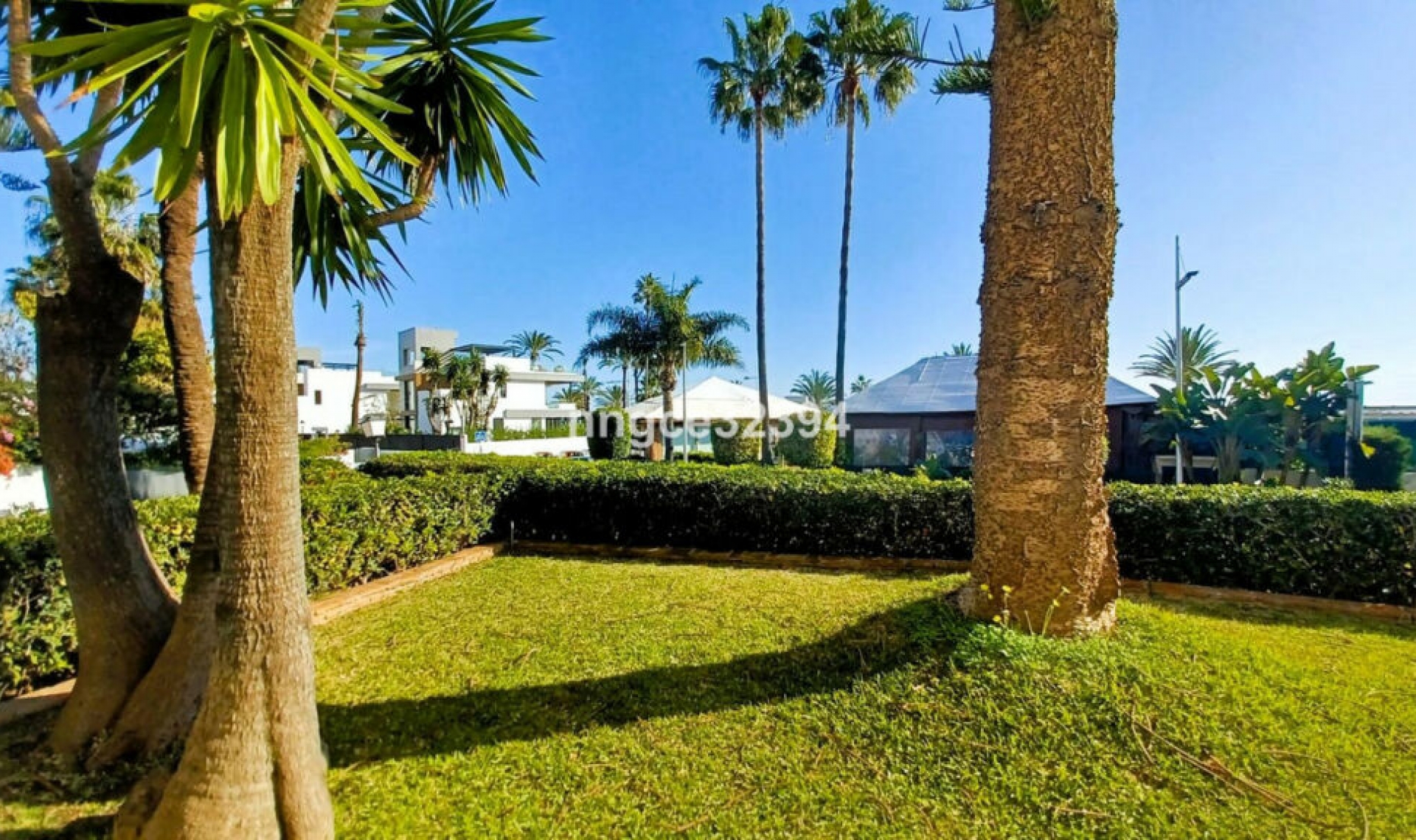 Resale - Apartment -
San Pedro de Alcántara