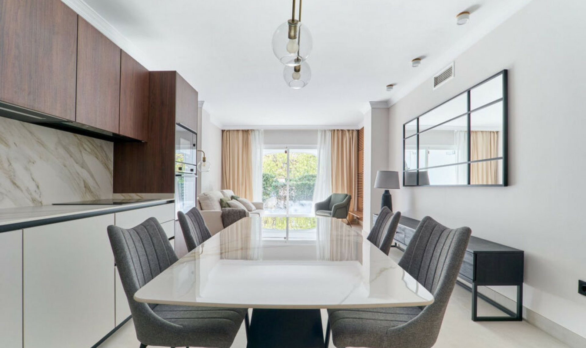 Resale - Apartment -
San Pedro de Alcántara