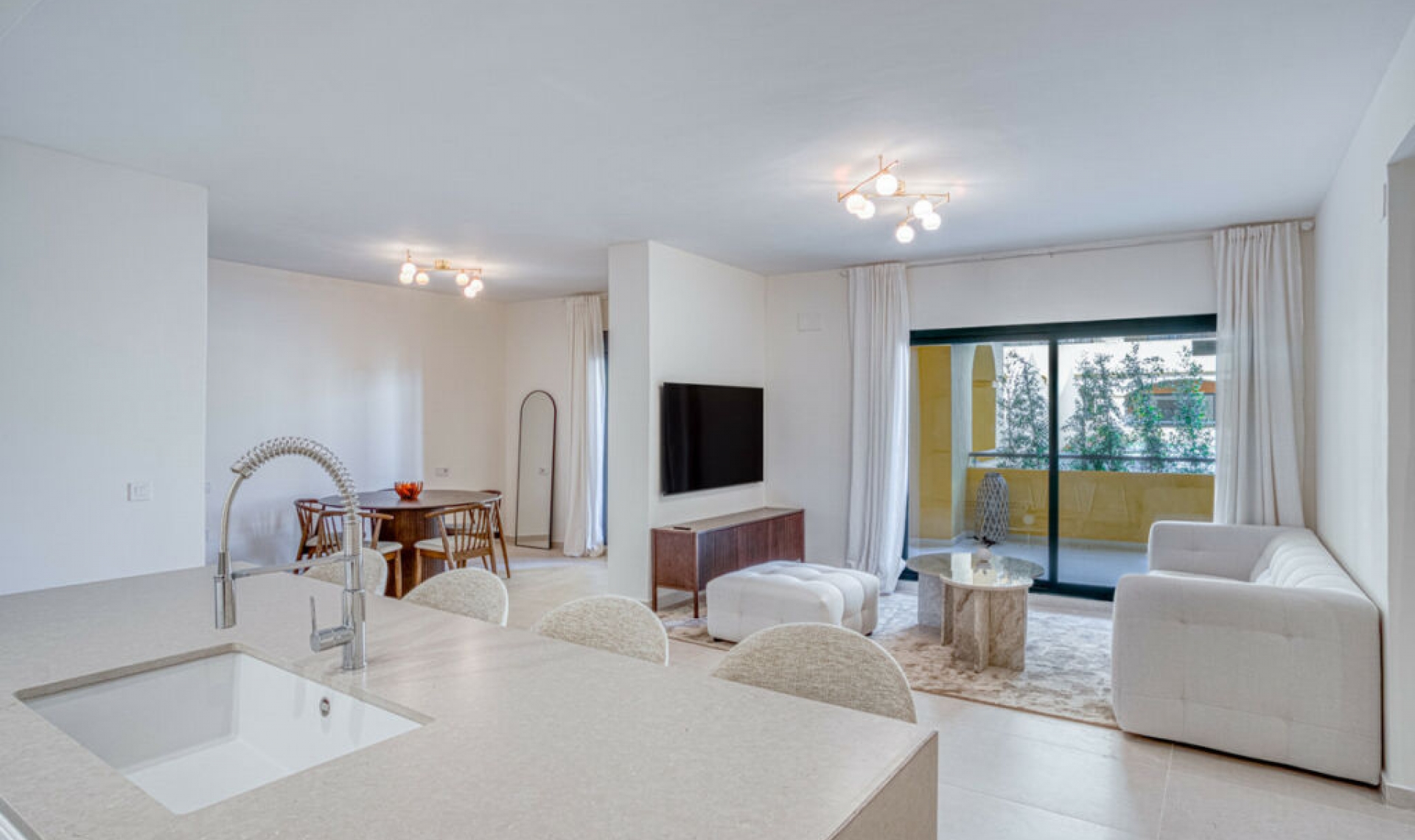 Resale - Apartment -
San Pedro de Alcántara