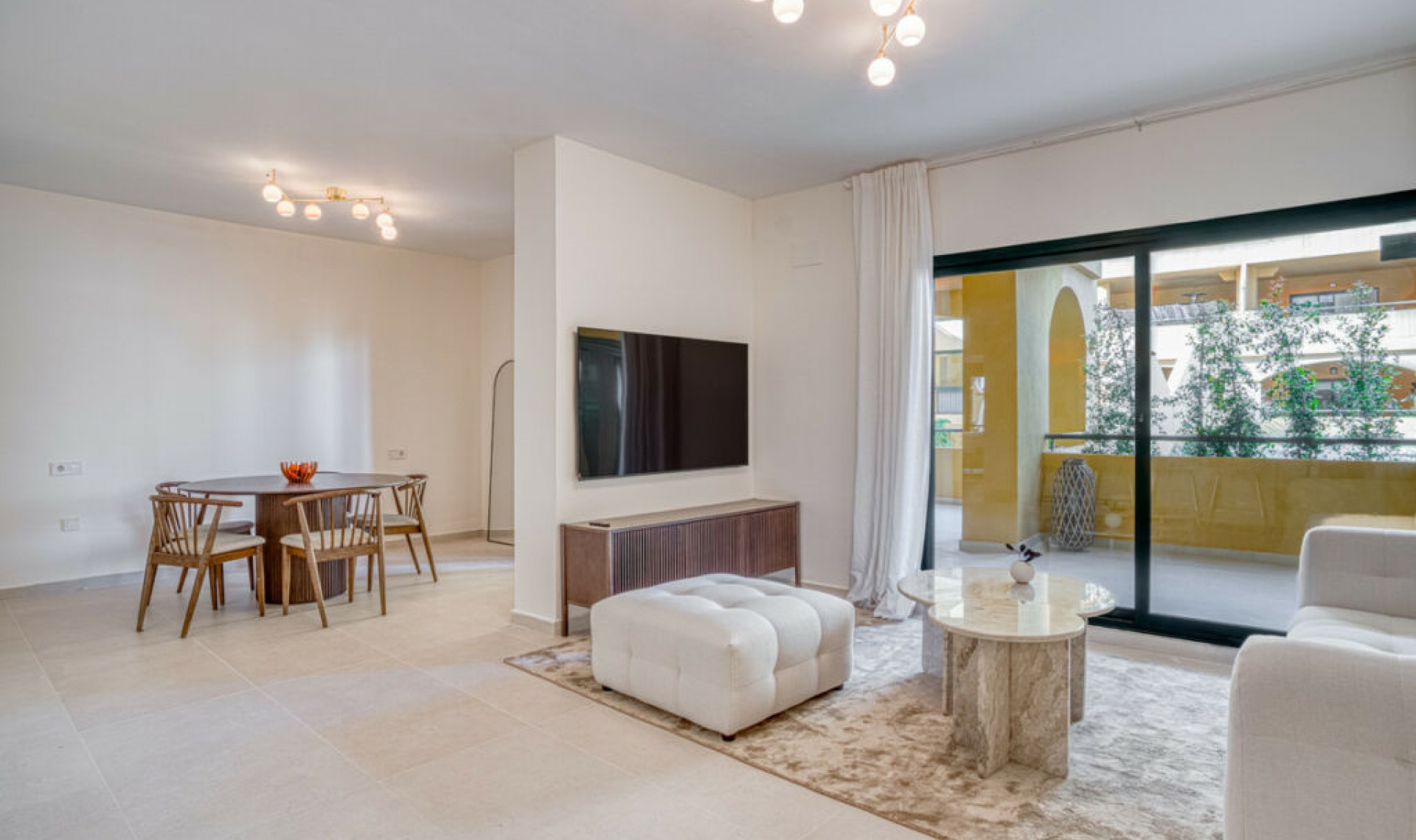 Resale - Apartment -
San Pedro de Alcántara