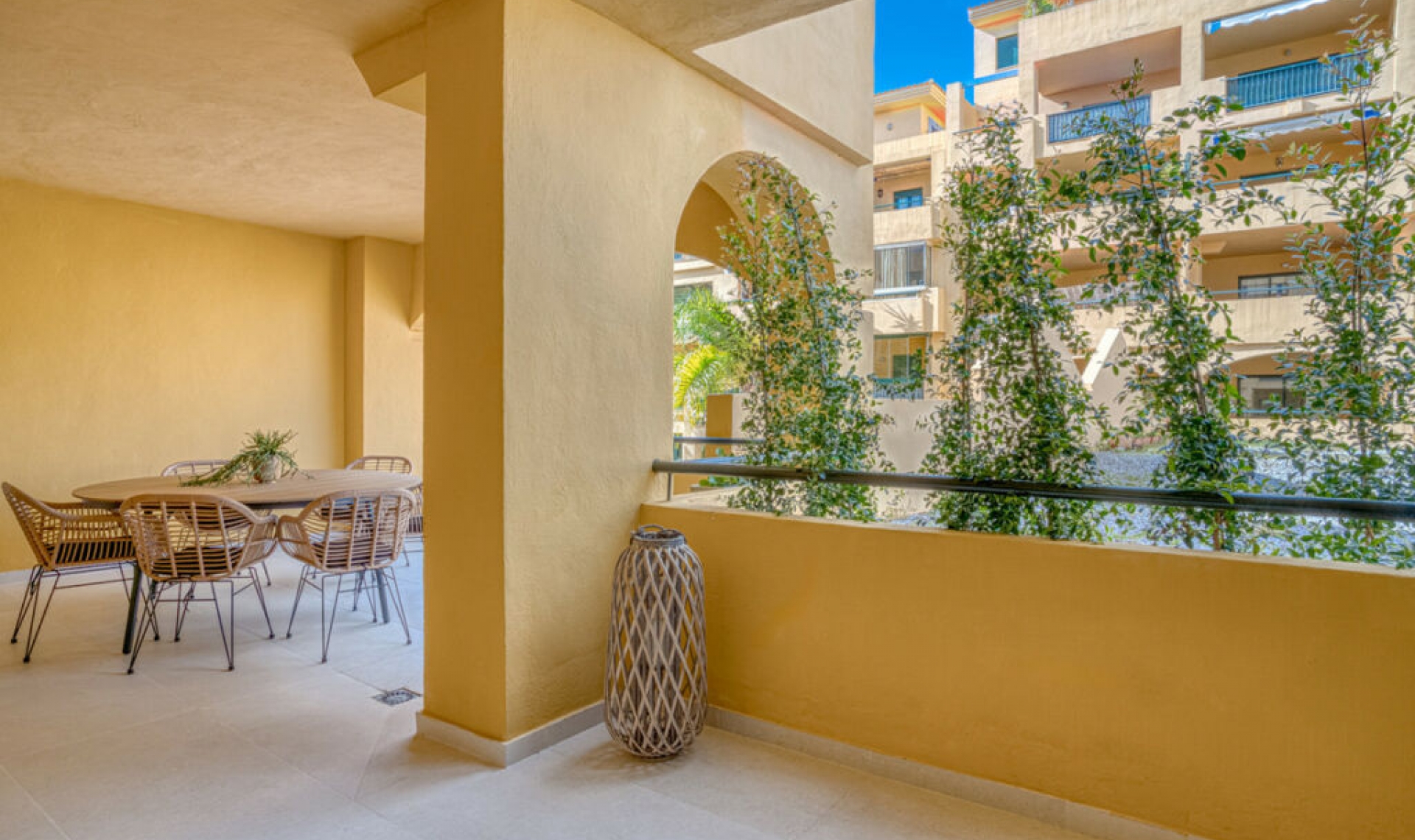 Resale - Apartment -
San Pedro de Alcántara