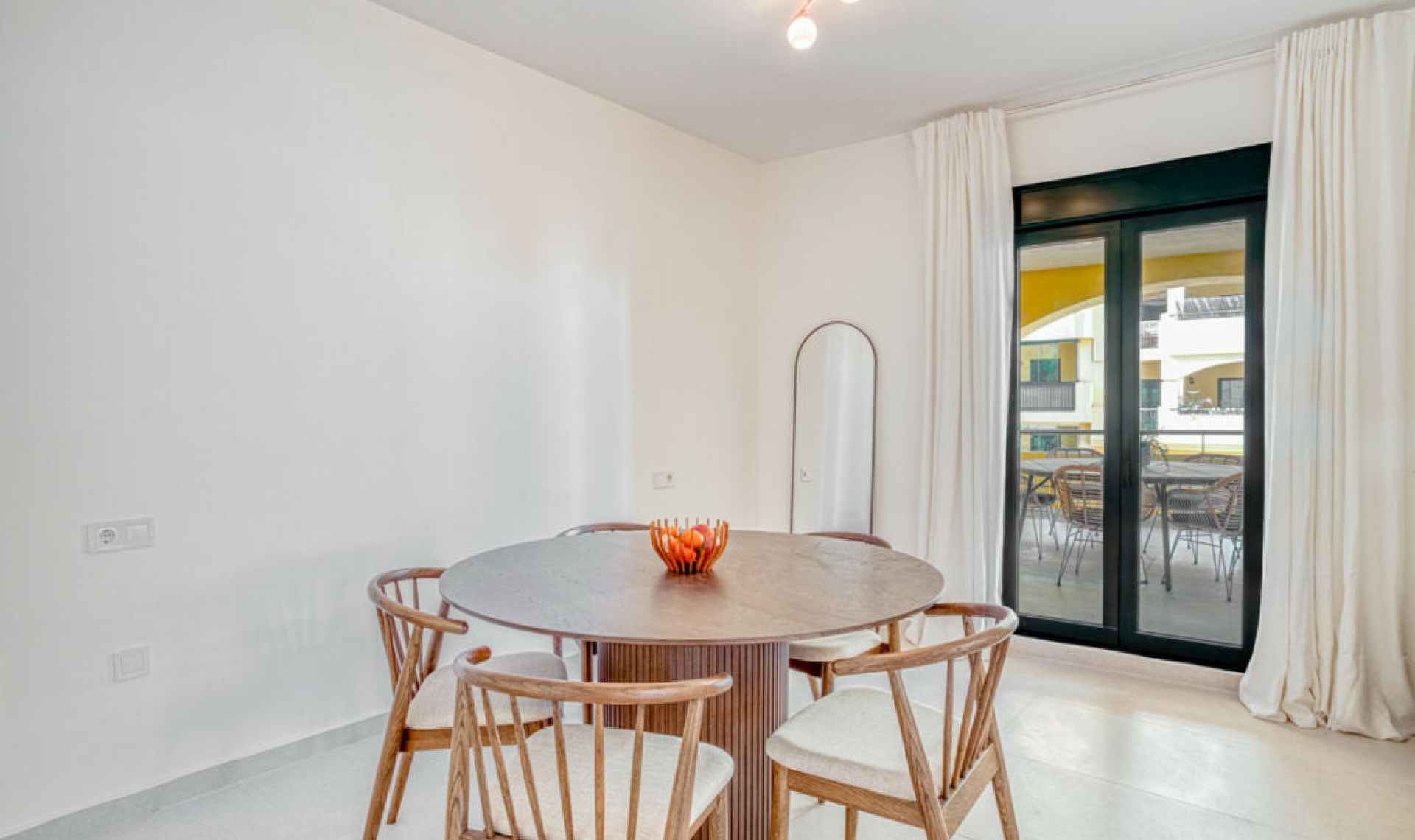 Resale - Apartment -
San Pedro de Alcántara