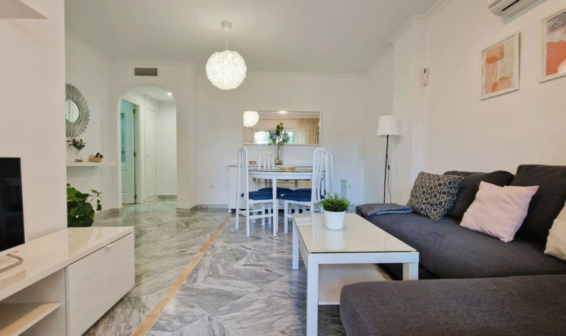 Resale - Apartment -
San Pedro de Alcántara