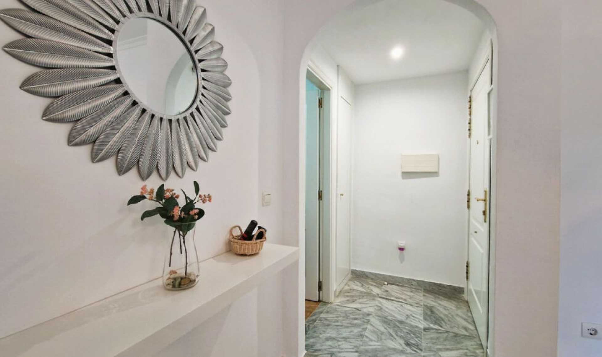 Resale - Apartment -
San Pedro de Alcántara