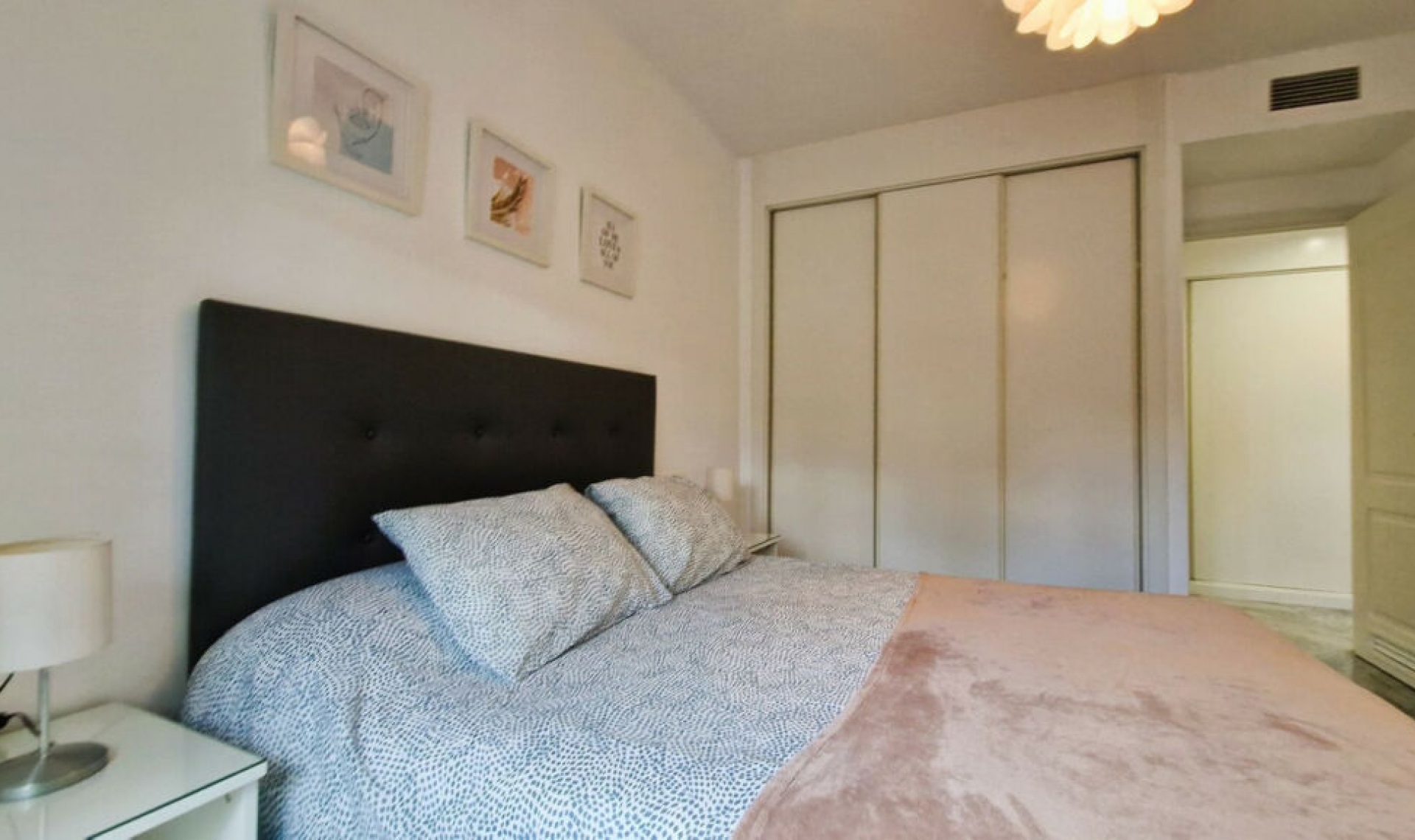 Resale - Apartment -
San Pedro de Alcántara