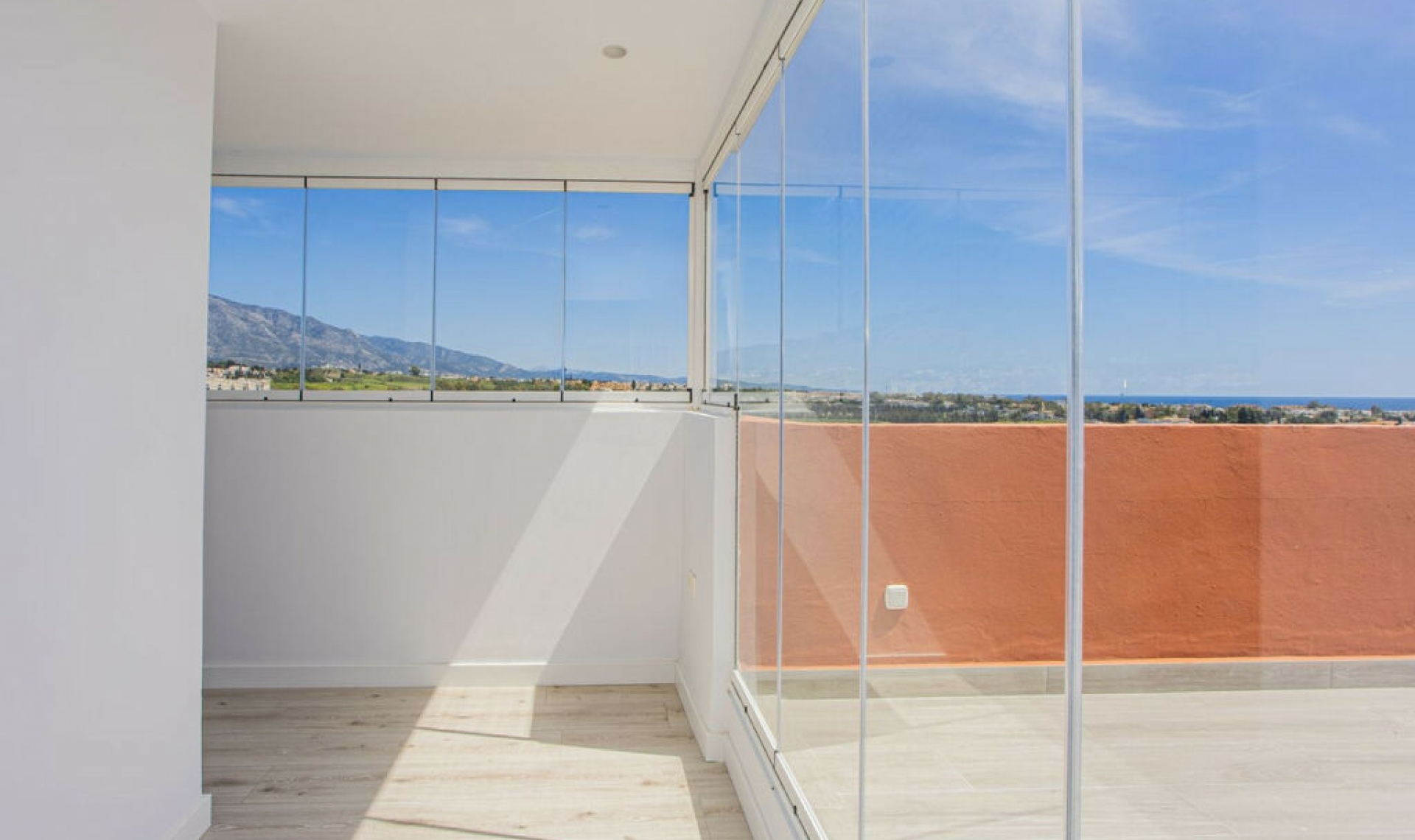 Resale - Apartment -
San Pedro de Alcántara