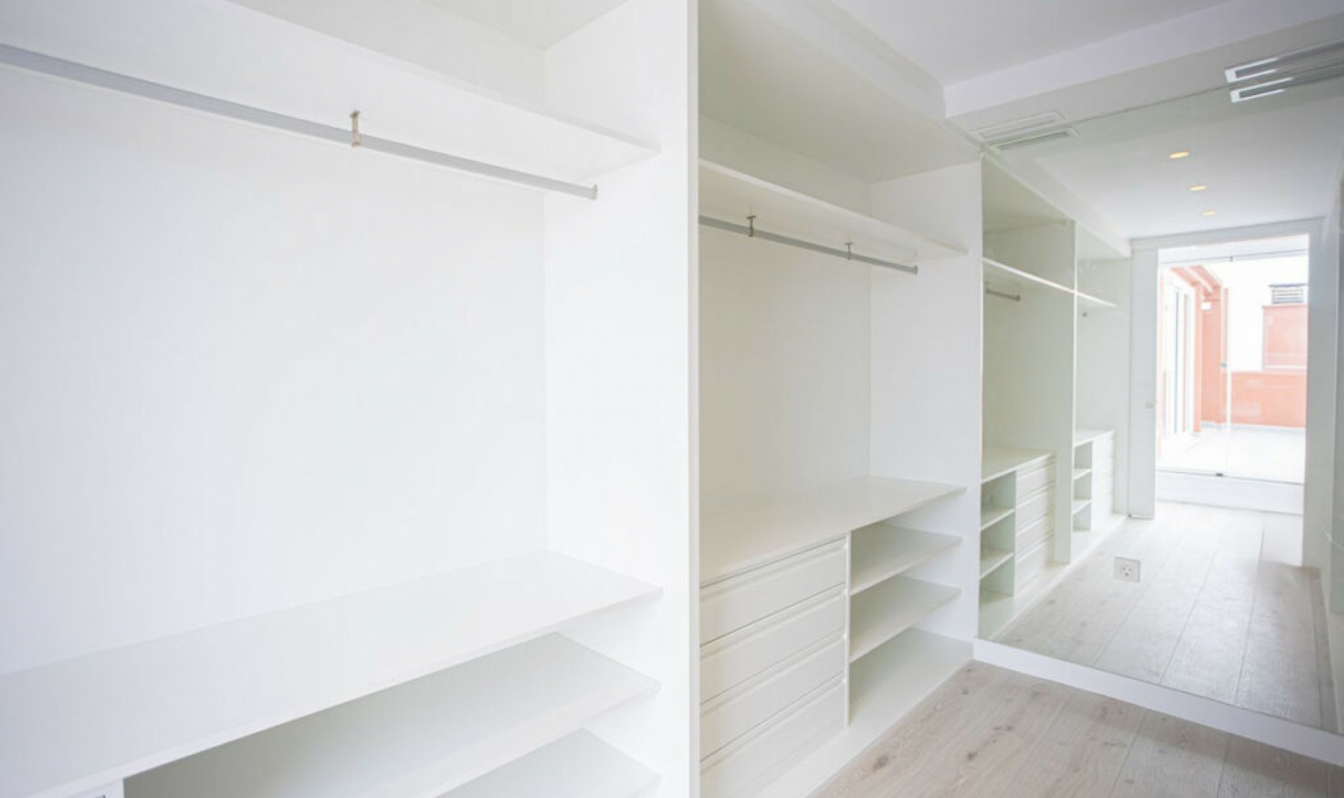 Resale - Apartment -
San Pedro de Alcántara