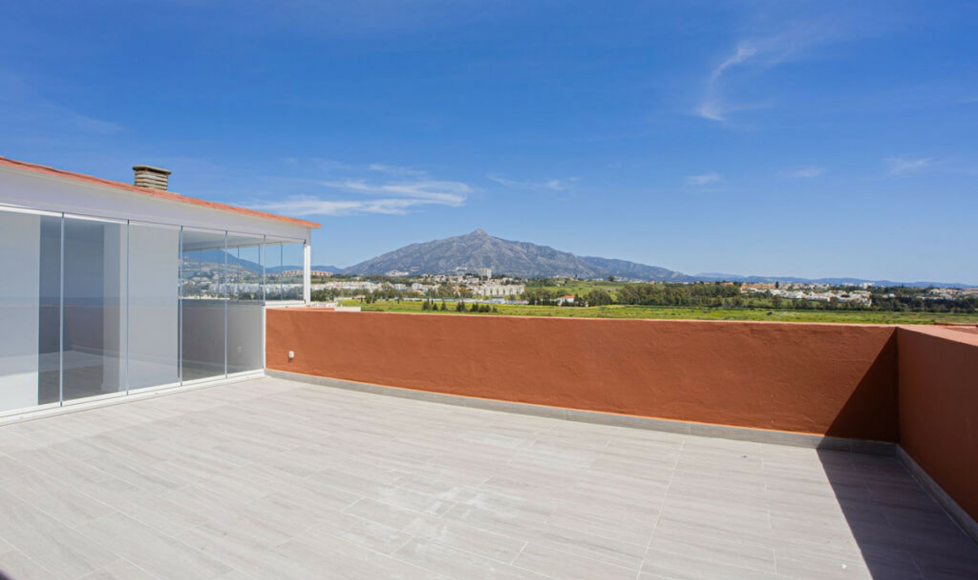 Resale - Apartment -
San Pedro de Alcántara