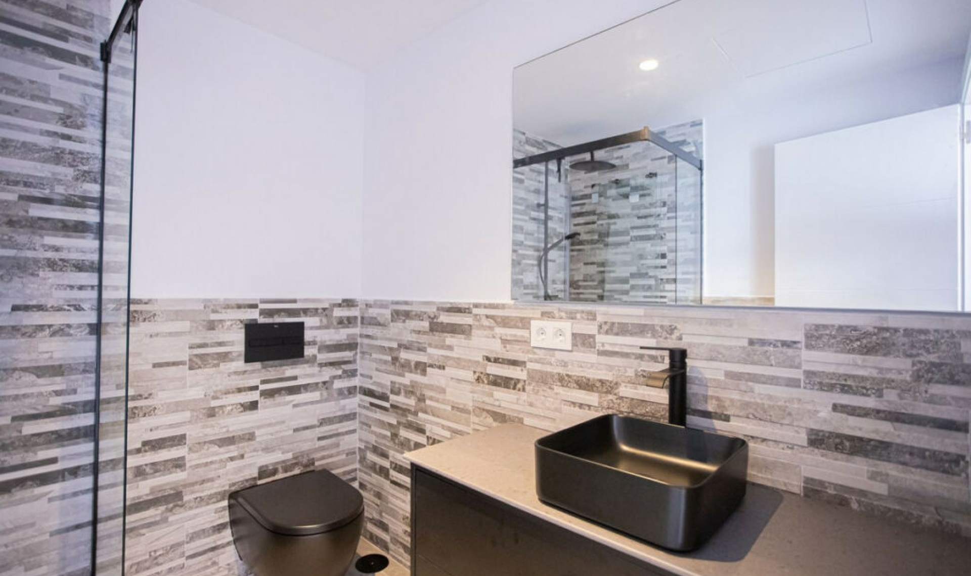 Resale - Apartment -
San Pedro de Alcántara