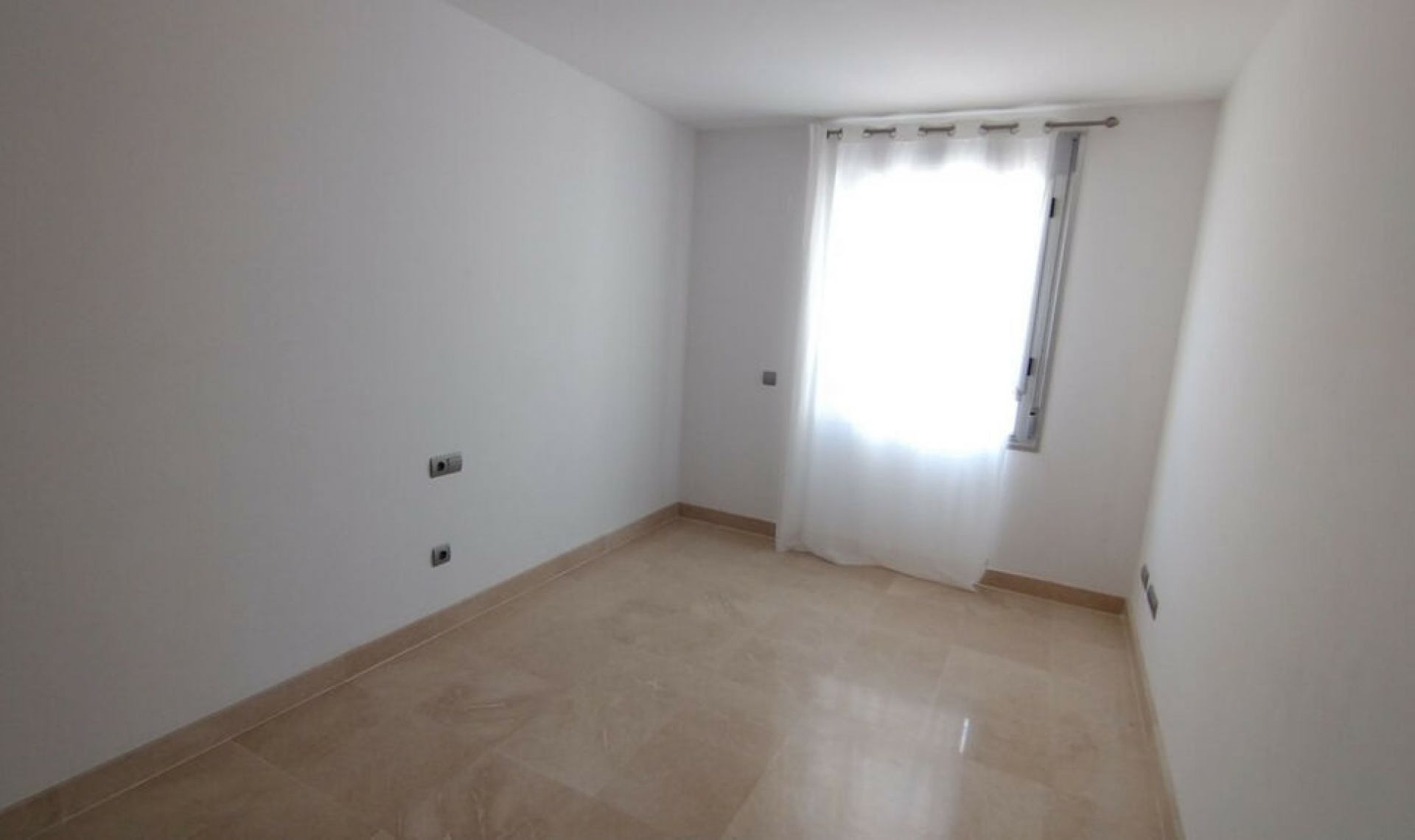 Resale - Apartment -
San Pedro de Alcántara