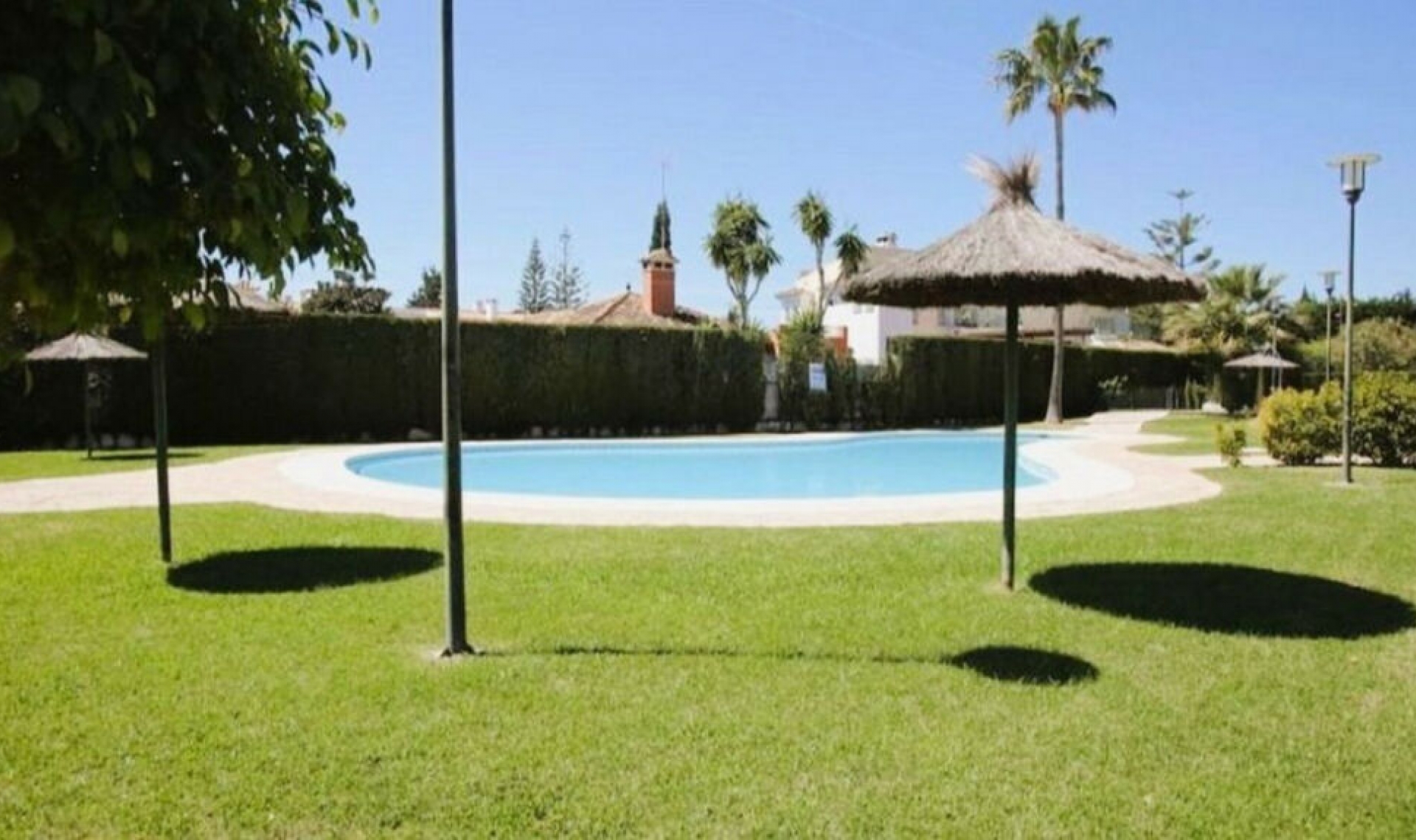 Resale - Apartment -
San Pedro de Alcántara