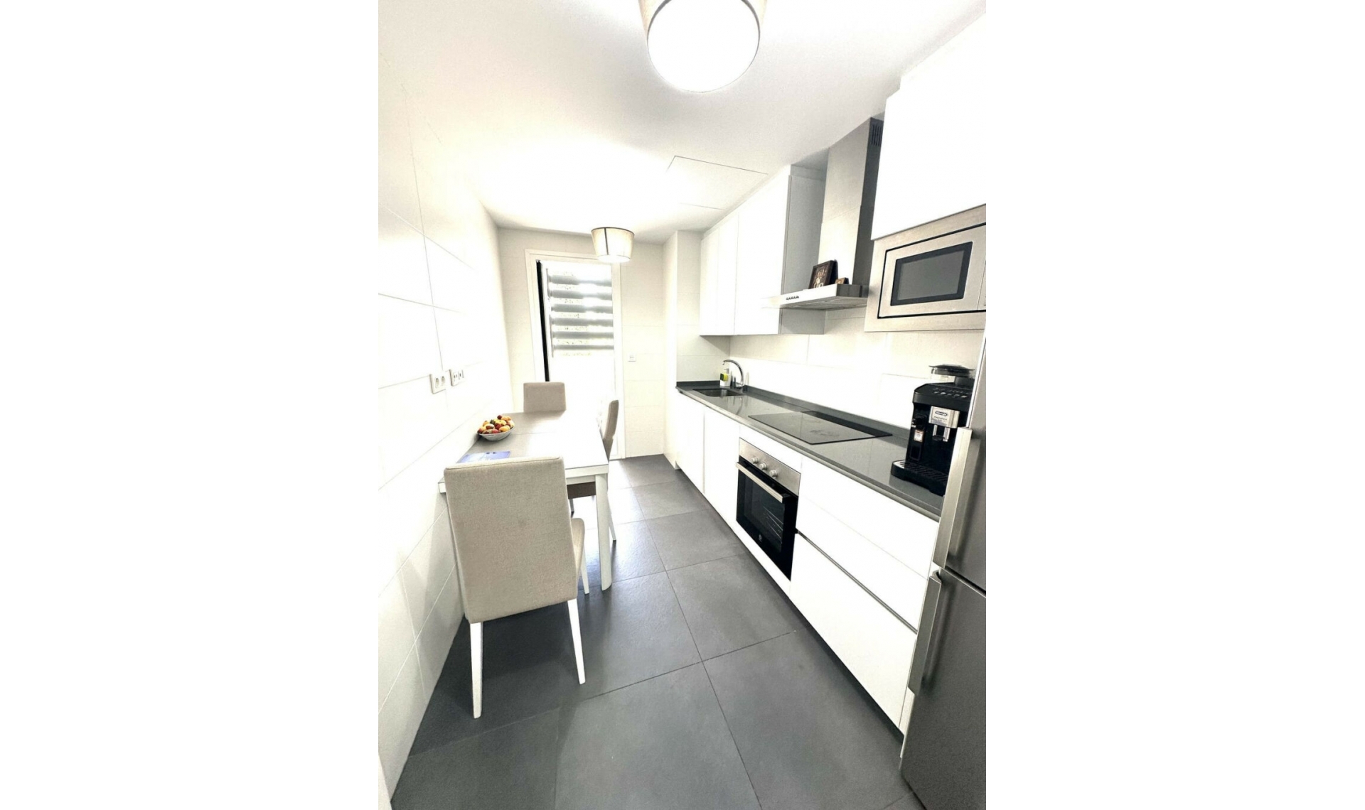 Resale - Apartment -
San Pedro de Alcántara