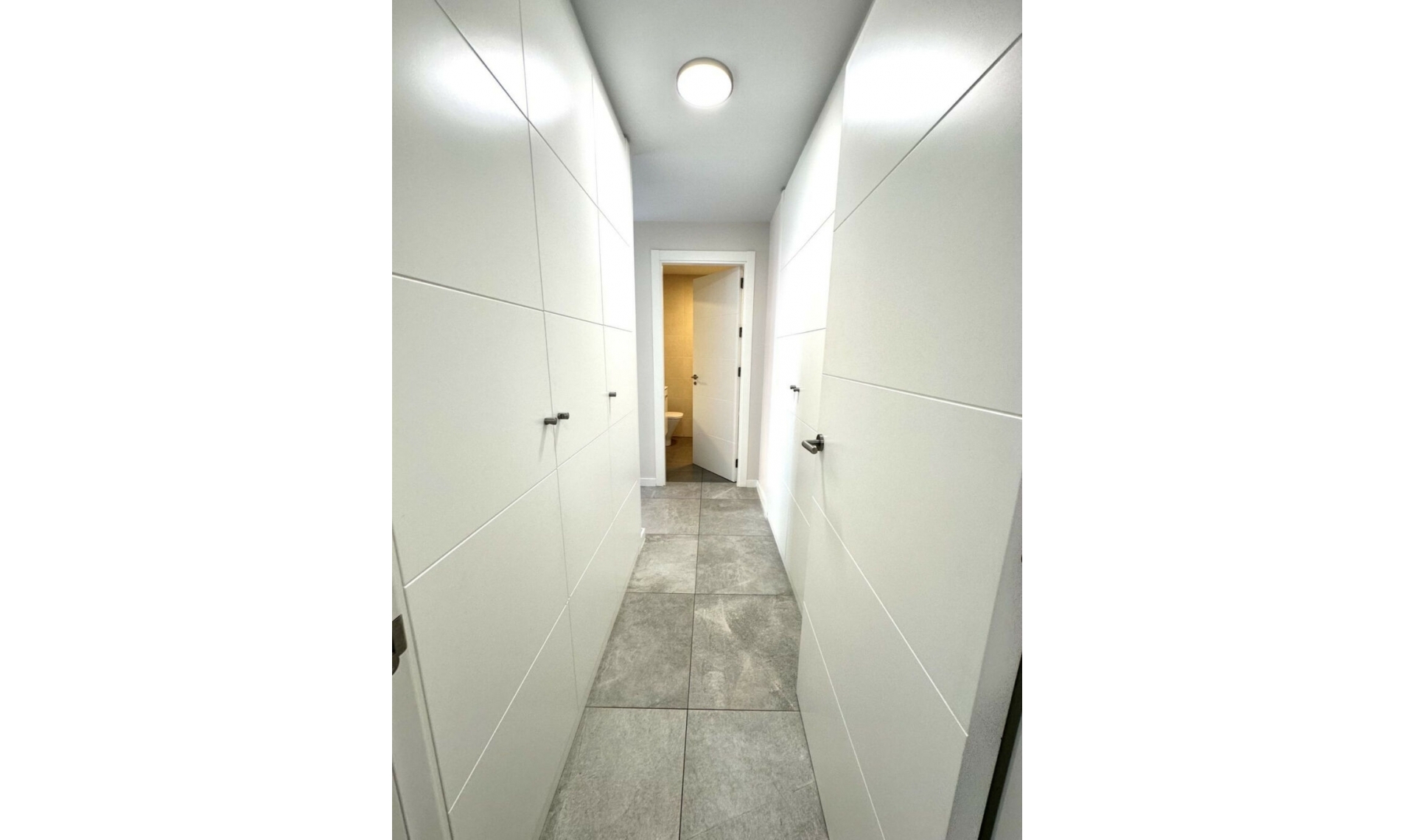 Resale - Apartment -
San Pedro de Alcántara