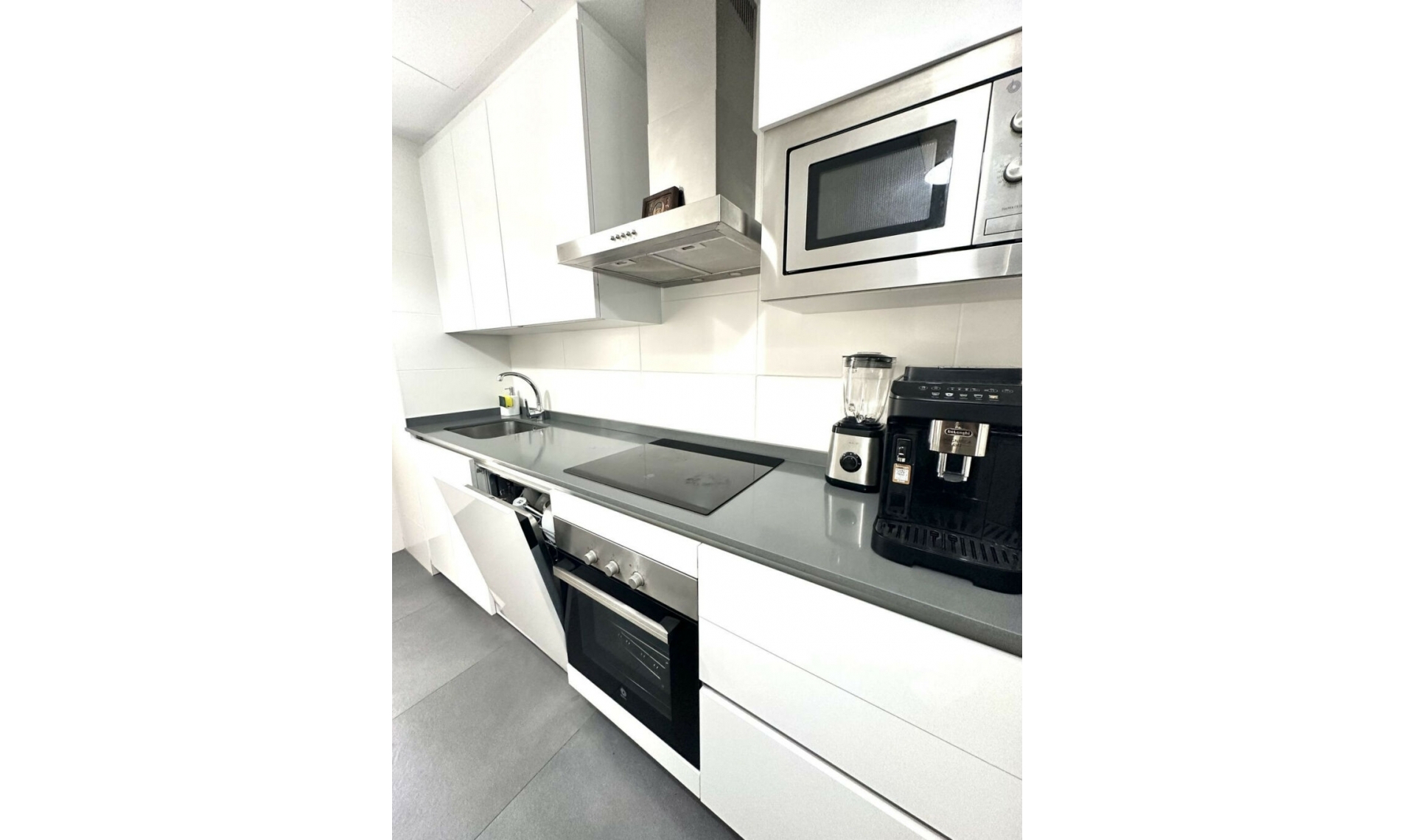 Resale - Apartment -
San Pedro de Alcántara