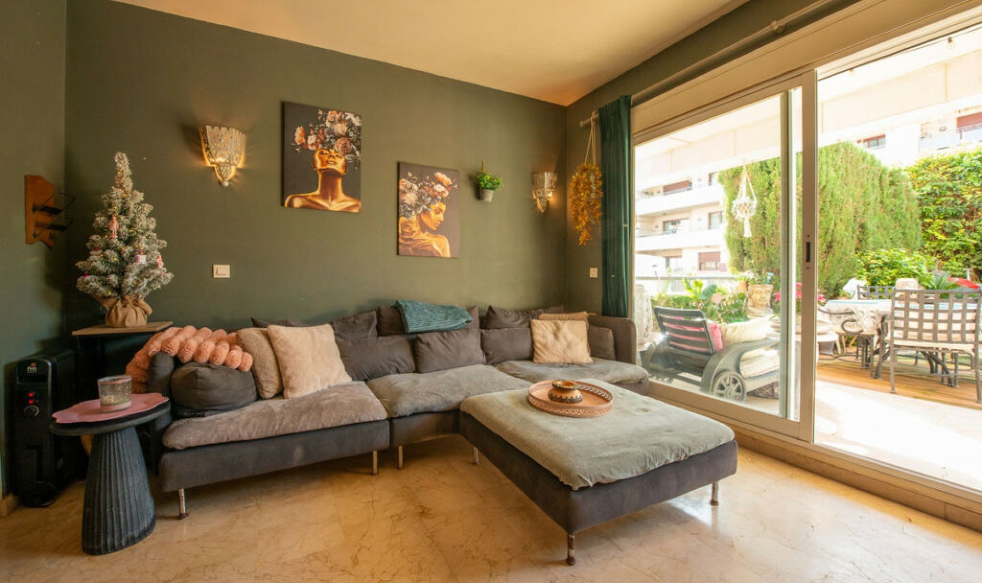 Resale - Apartment -
San Pedro de Alcántara