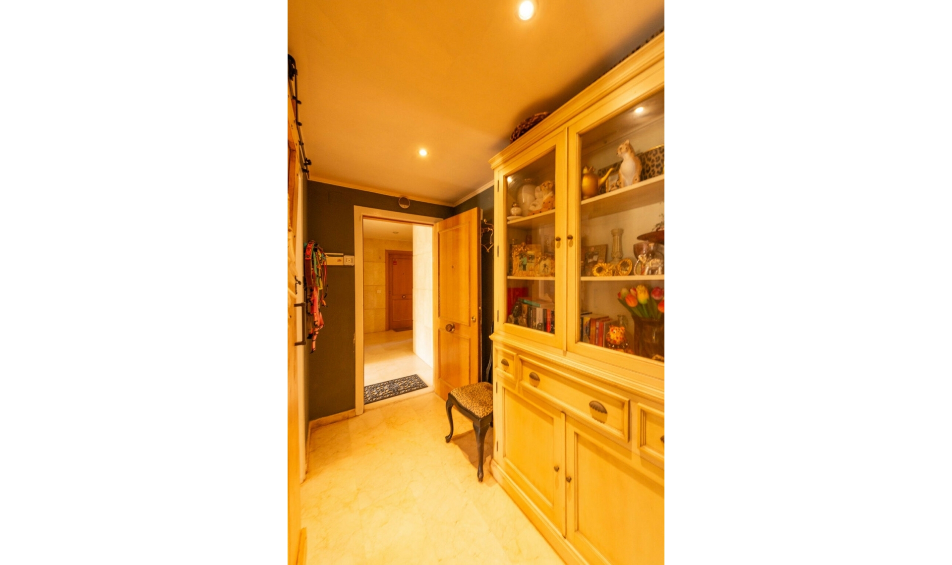Resale - Apartment -
San Pedro de Alcántara