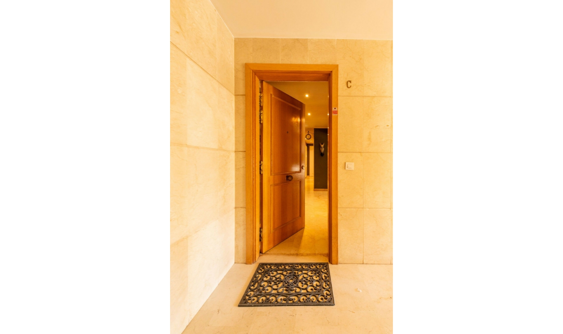 Resale - Apartment -
San Pedro de Alcántara