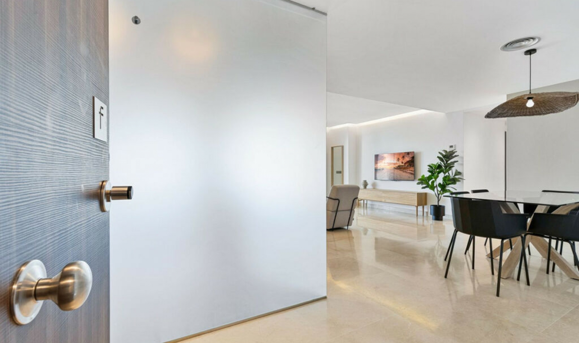 Resale - Apartment -
San Pedro de Alcántara