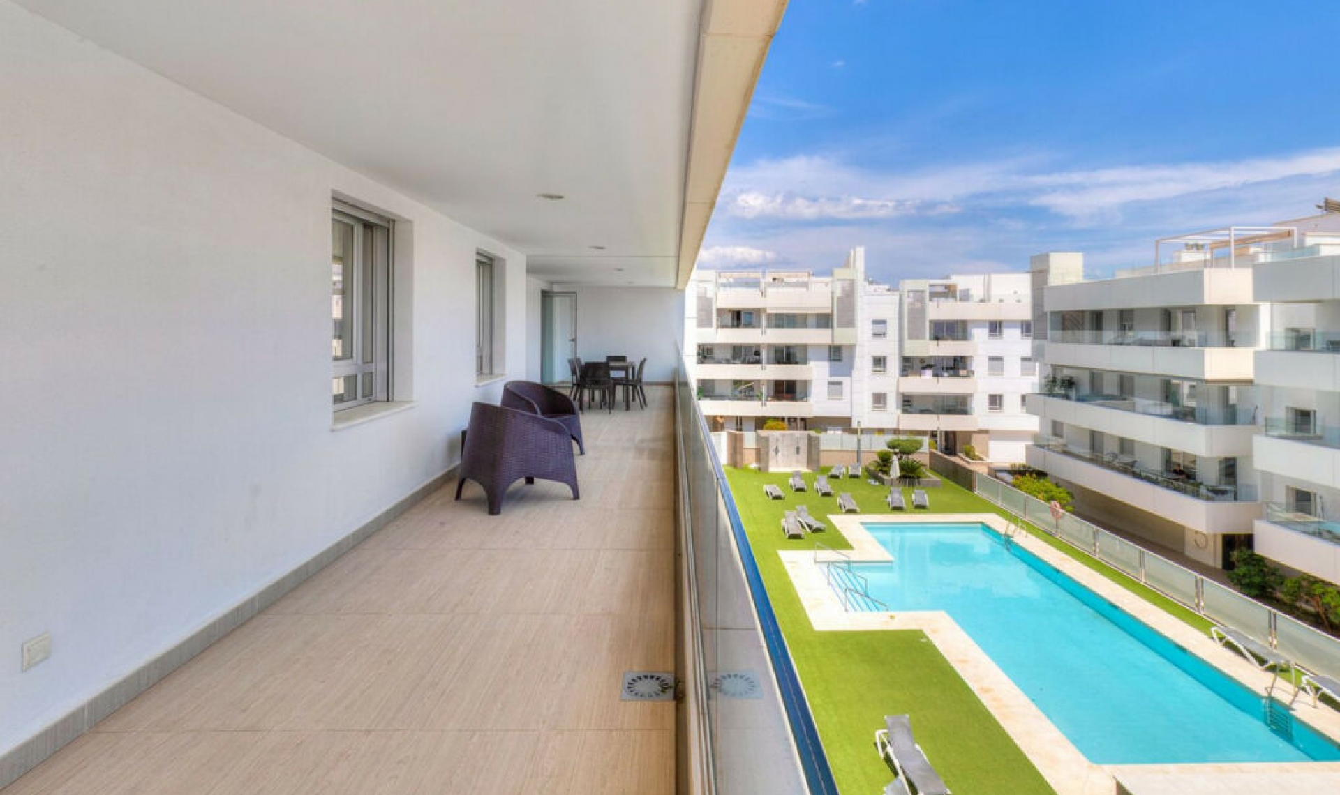 Resale - Apartment -
San Pedro de Alcántara