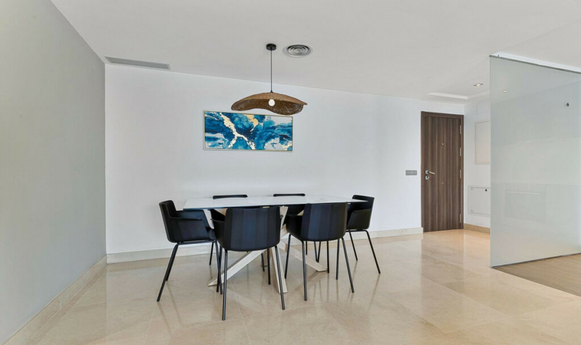 Resale - Apartment -
San Pedro de Alcántara