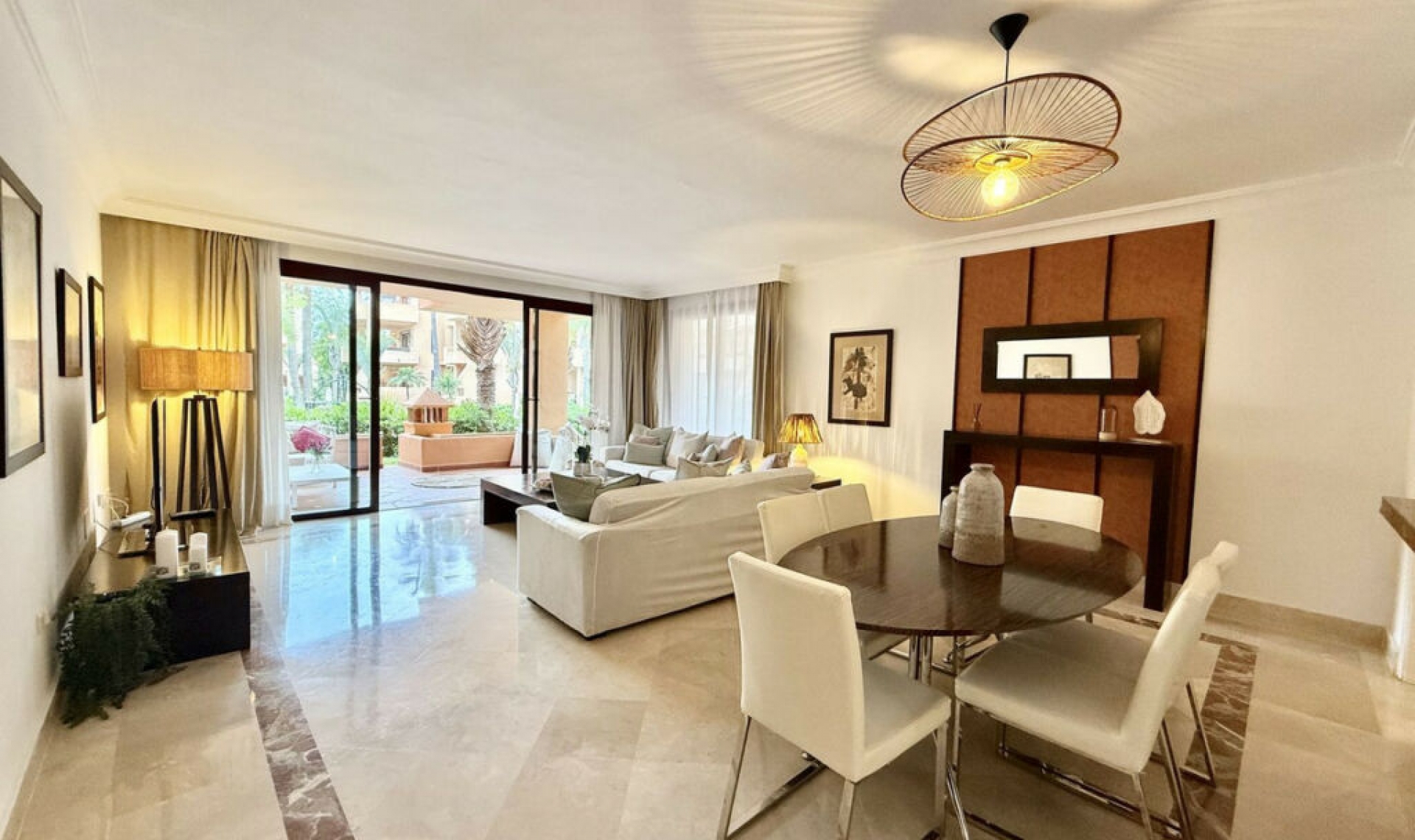 Resale - Apartment -
San Pedro de Alcántara