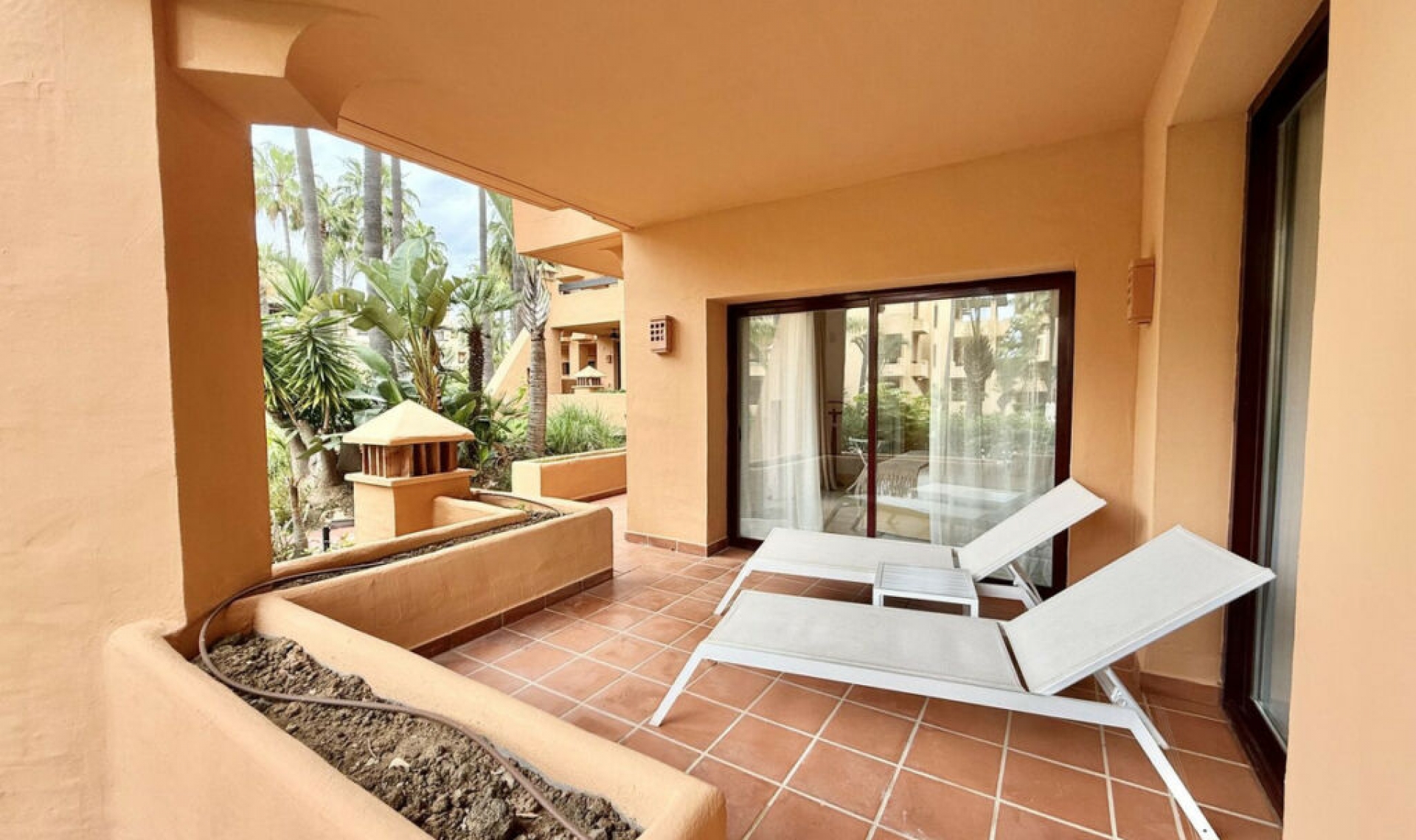 Resale - Apartment -
San Pedro de Alcántara