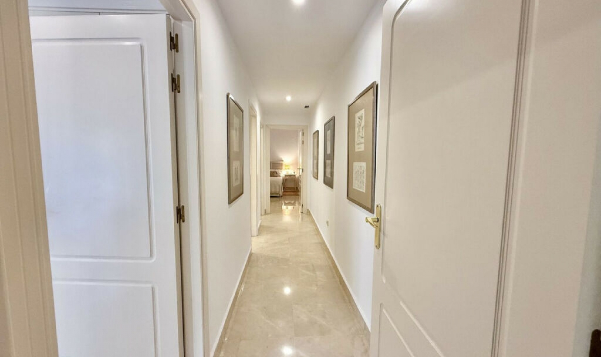 Resale - Apartment -
San Pedro de Alcántara