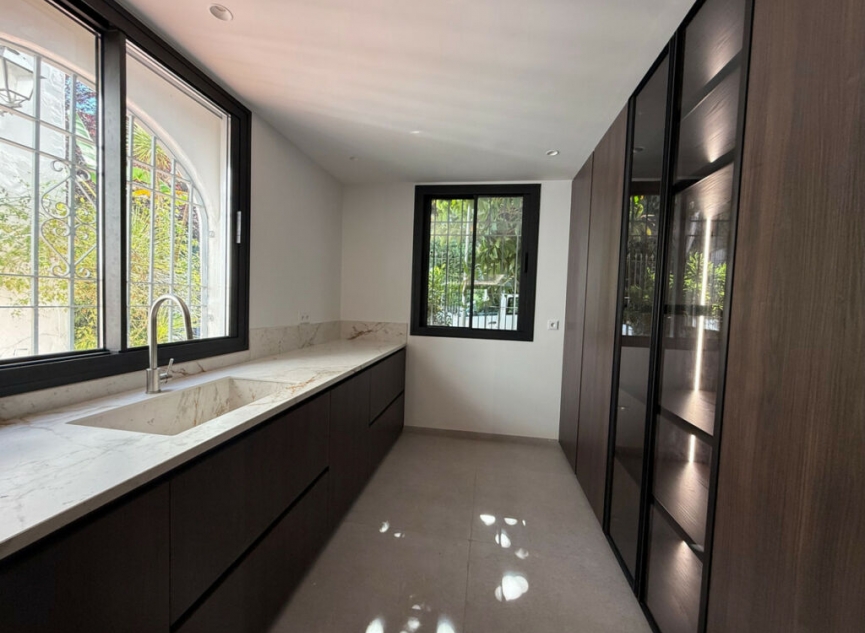 Resale - Apartment -
San Pedro de Alcántara