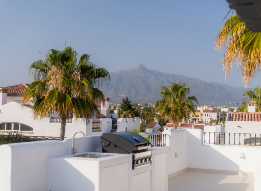 Resale - Apartment -
San Pedro de Alcántara