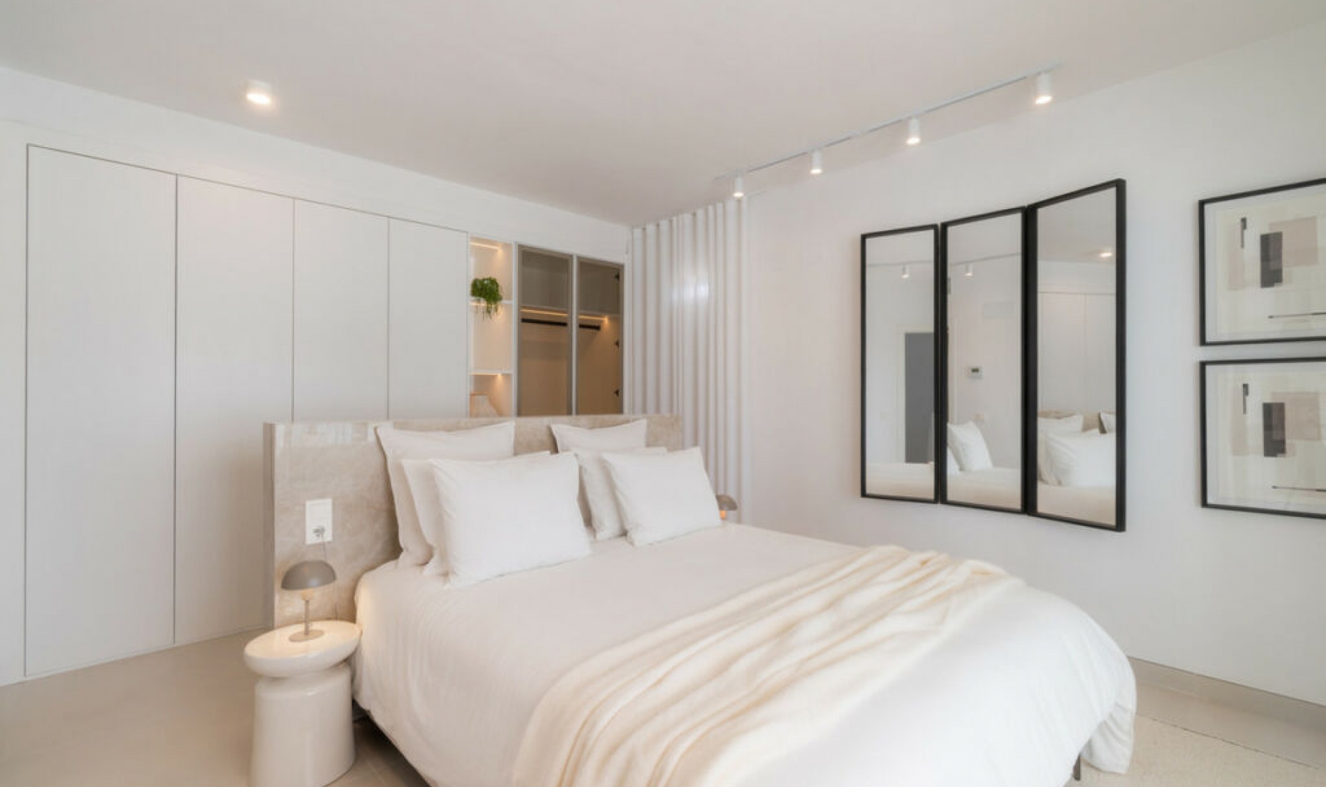 Resale - Apartment -
San Pedro de Alcántara