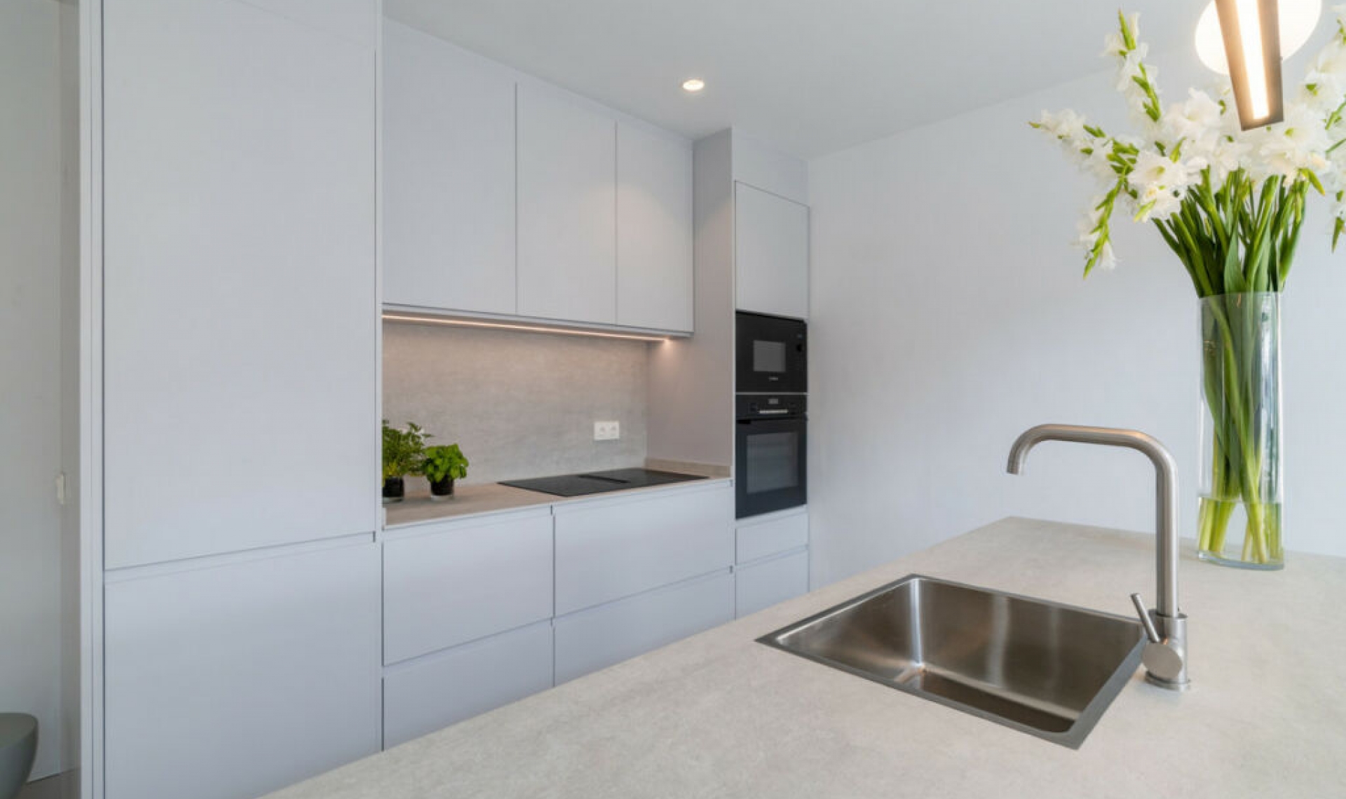 Resale - Apartment -
San Pedro de Alcántara