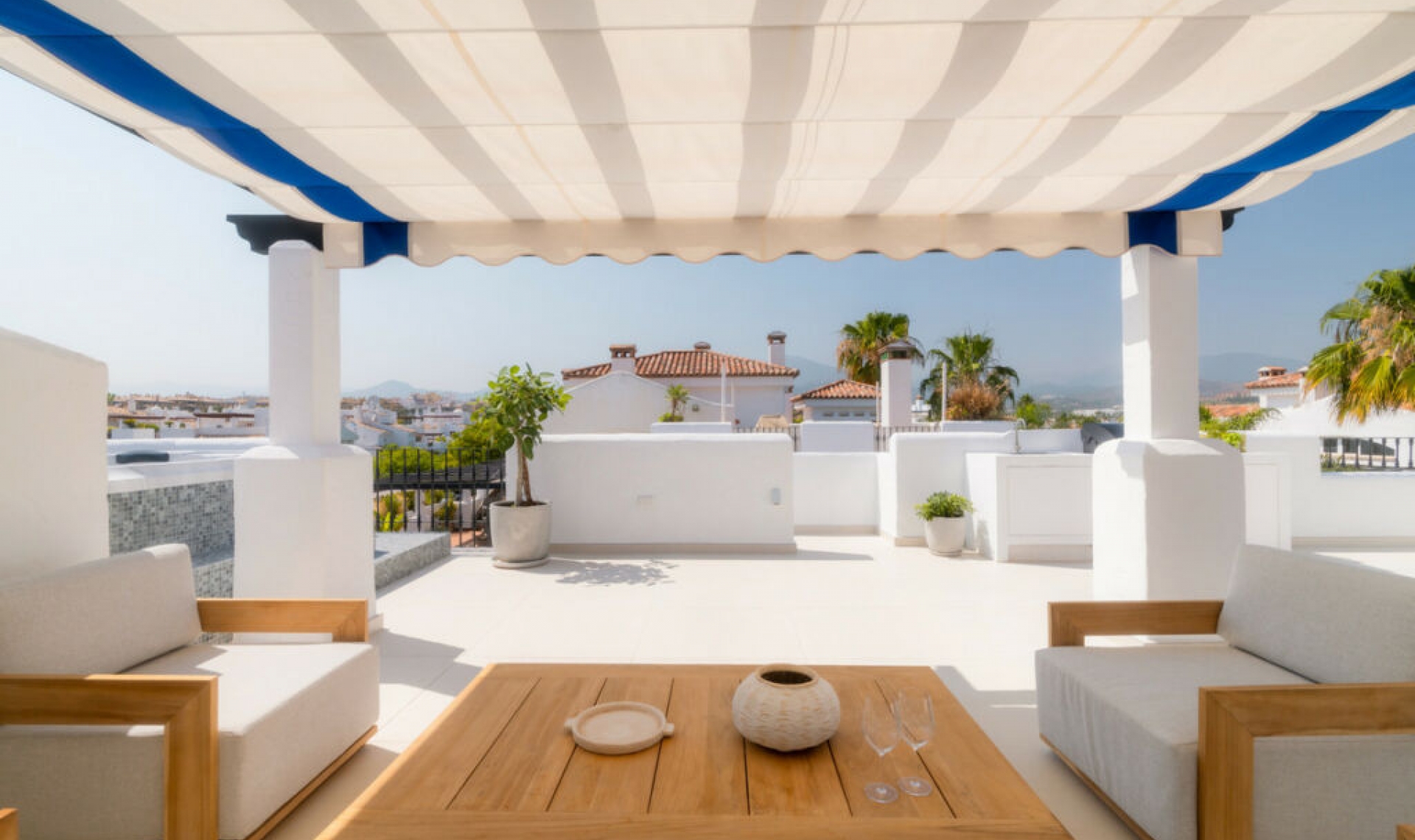 Resale - Apartment -
San Pedro de Alcántara