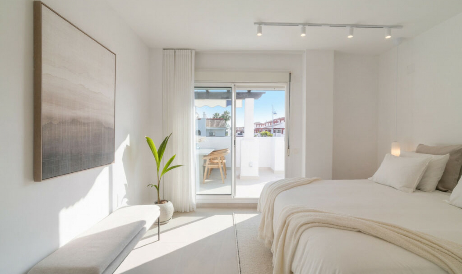 Resale - Apartment -
San Pedro de Alcántara