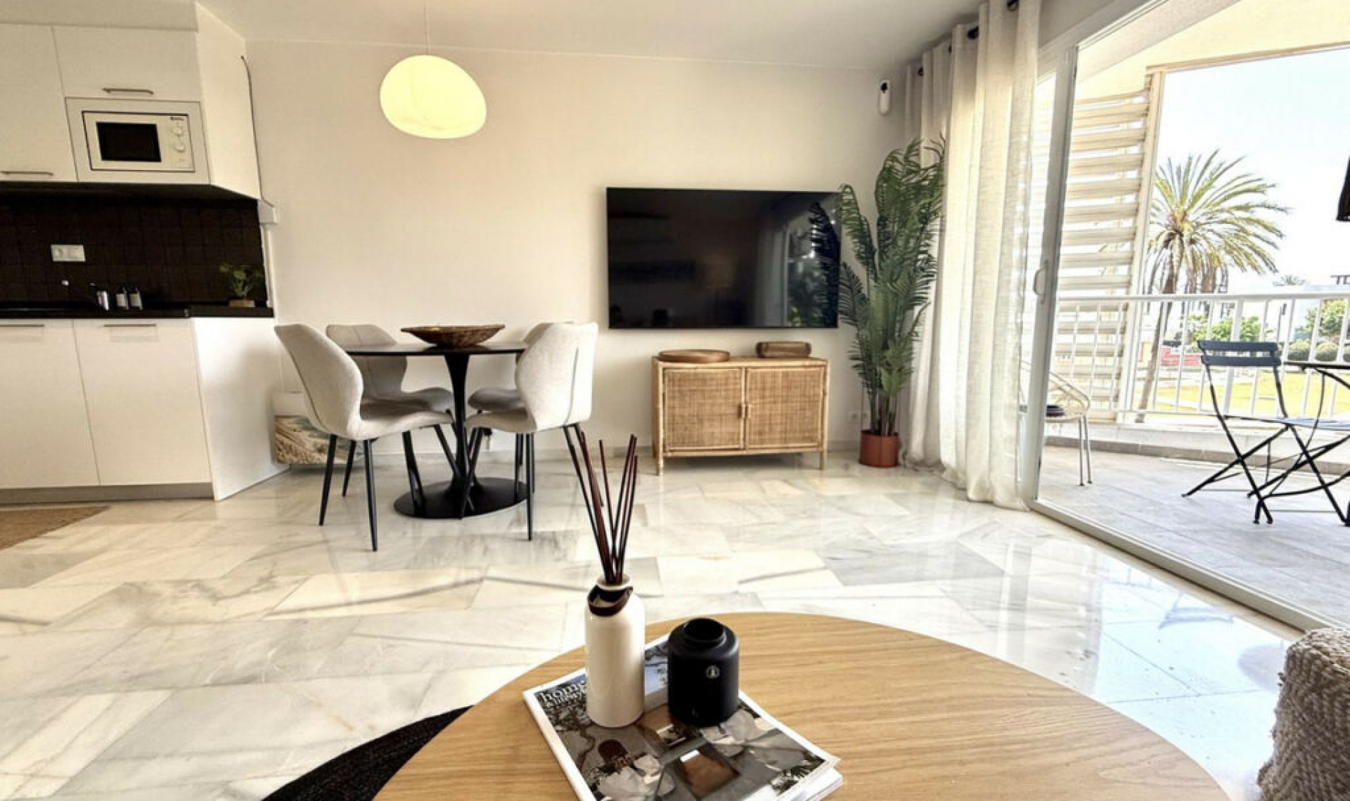 Resale - Apartment -
San Pedro de Alcántara