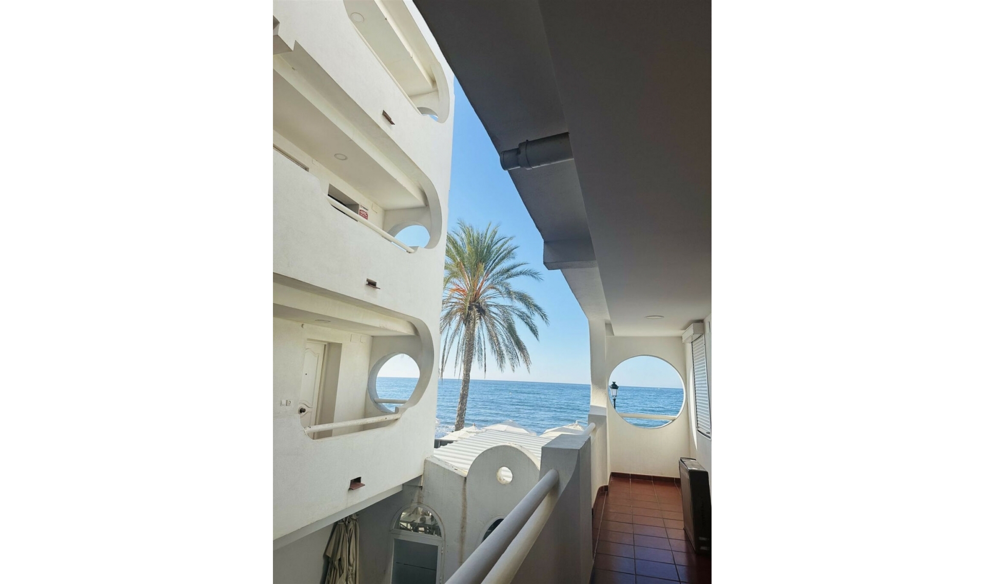 Resale - Apartment -
San Pedro de Alcántara
