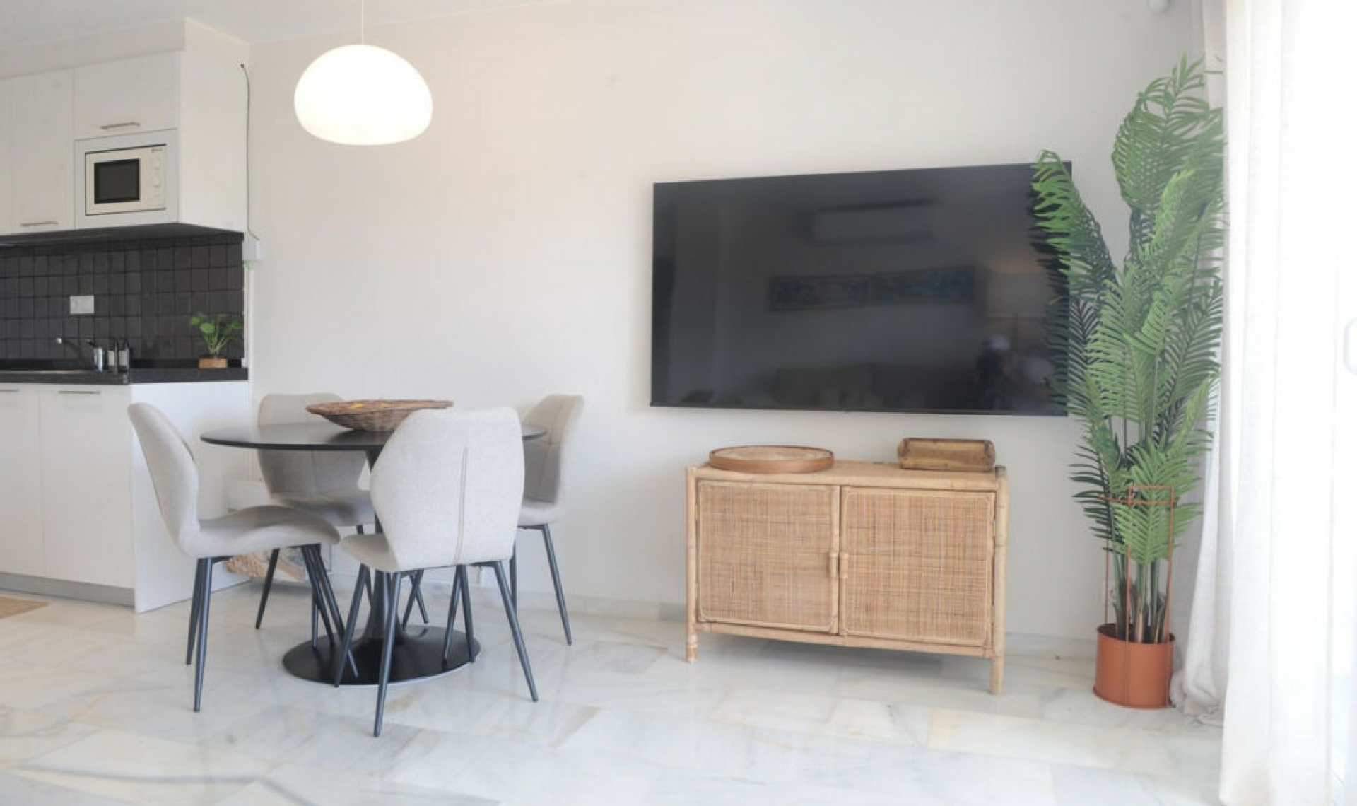Resale - Apartment -
San Pedro de Alcántara