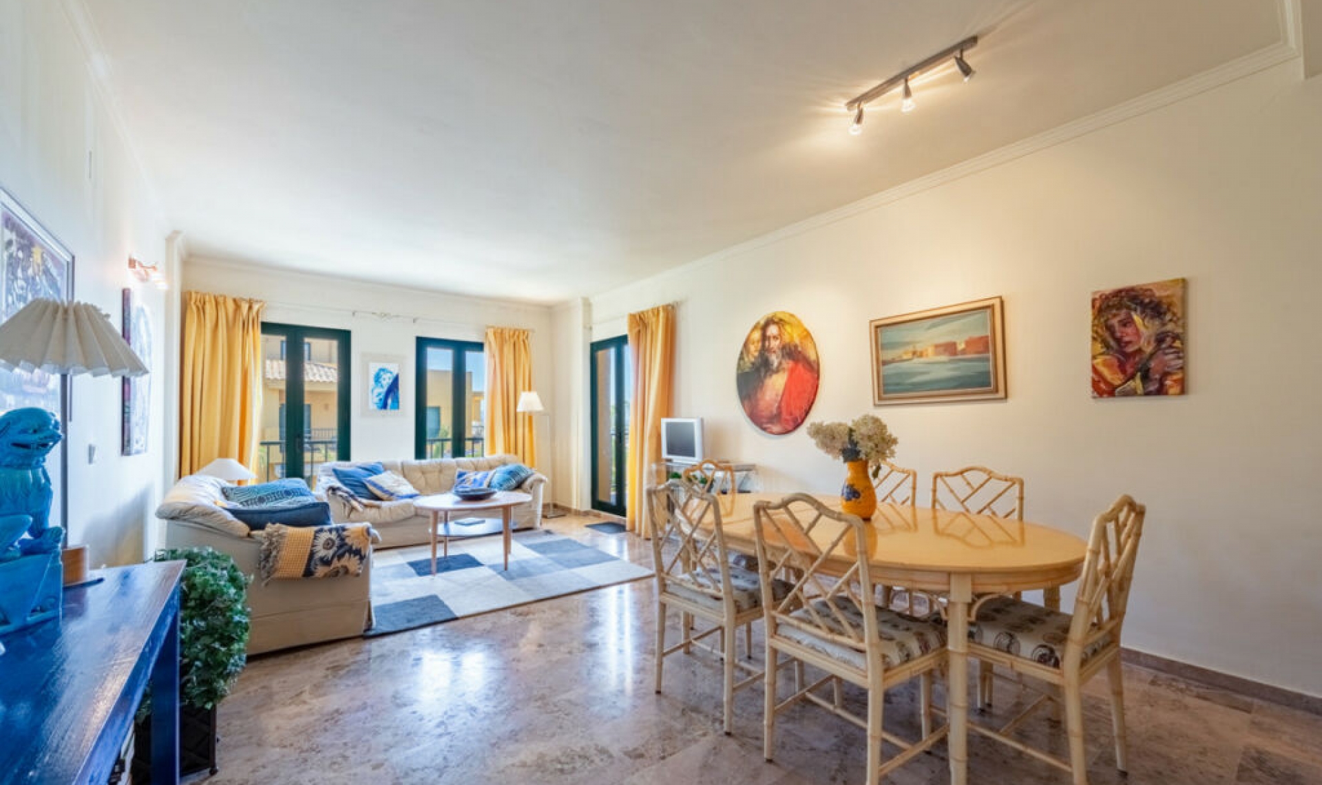 Resale - Apartment -
San Pedro de Alcántara