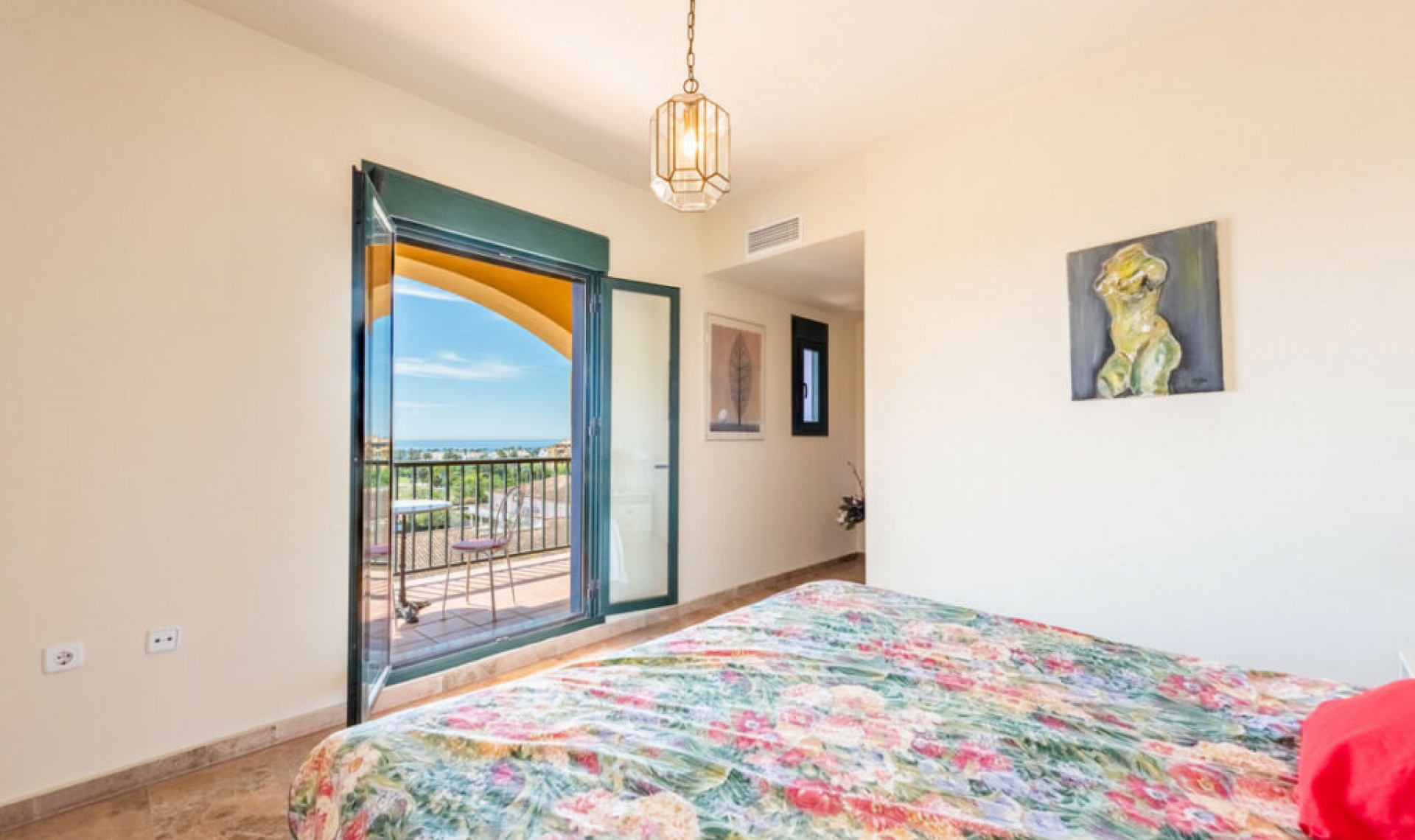 Resale - Apartment -
San Pedro de Alcántara